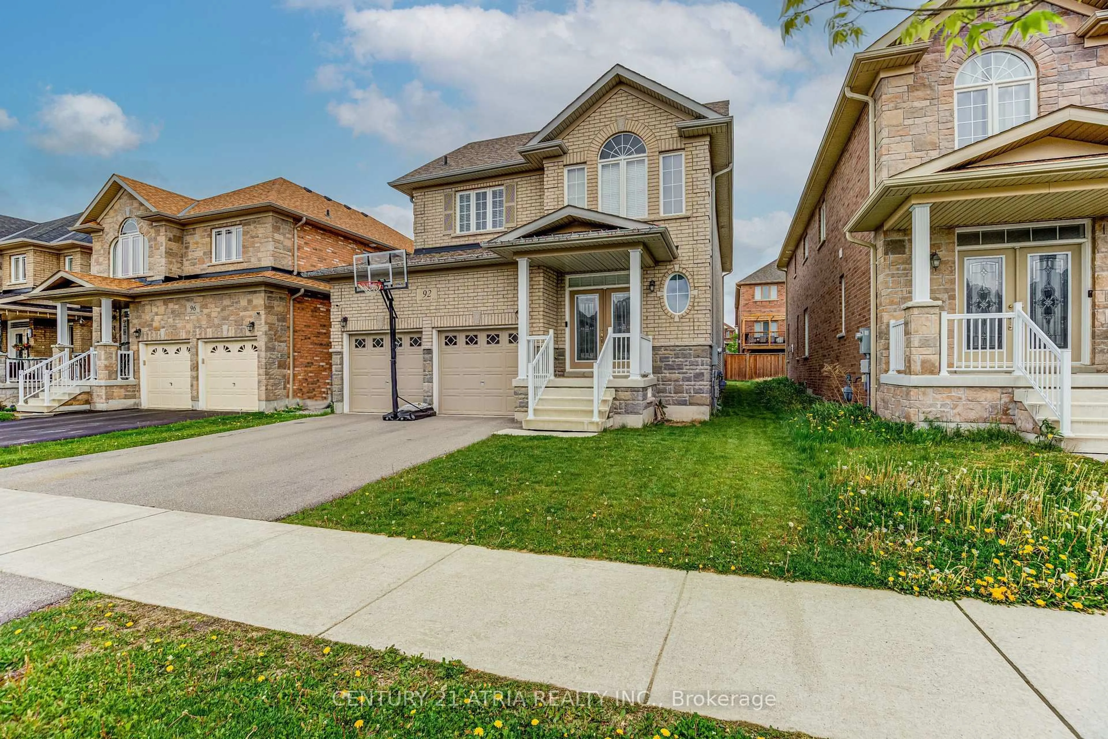 Unknown for 92 Sutherland Ave, Bradford West Gwillimbury Ontario L3Z 4H4