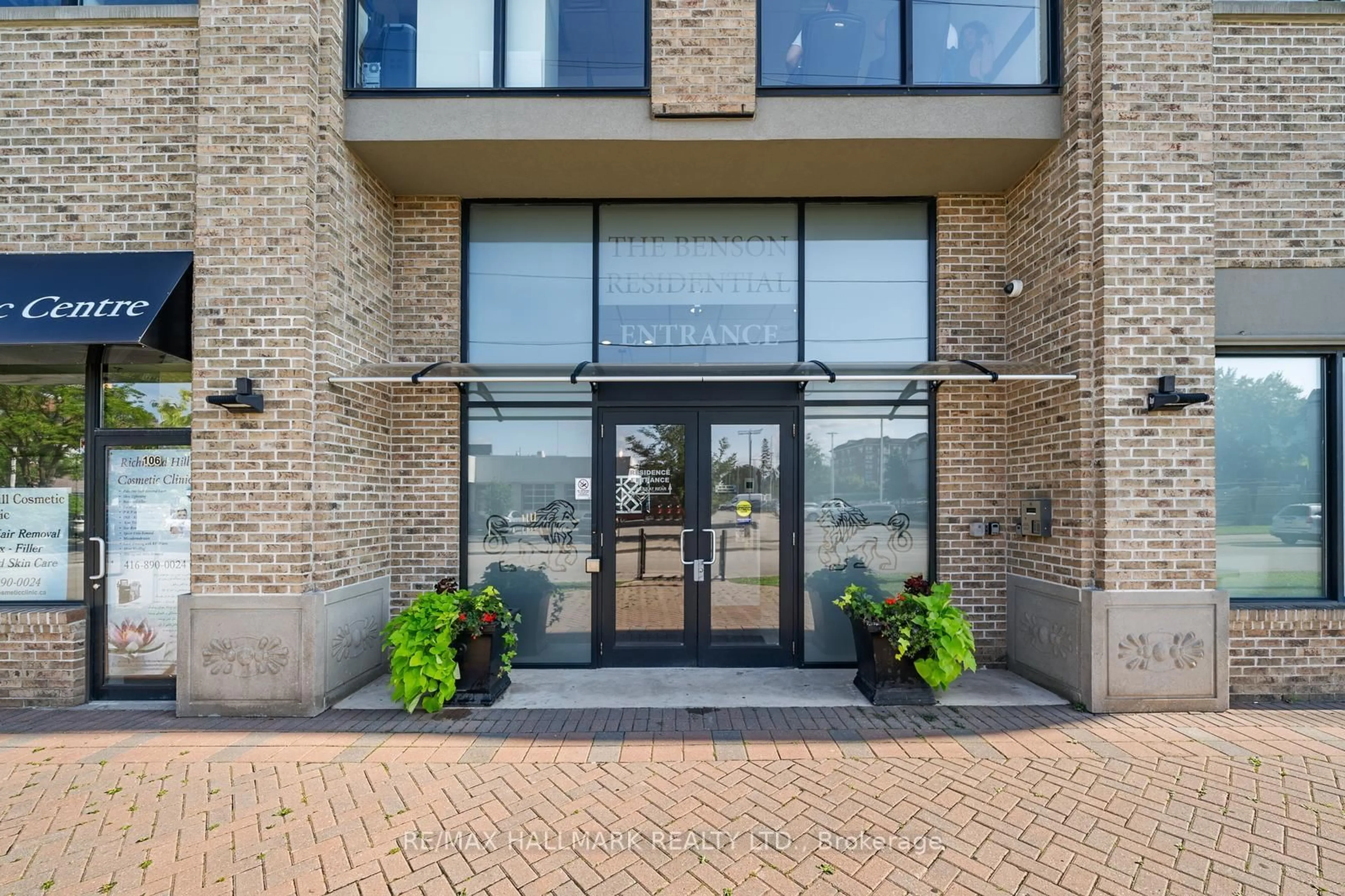 Unknown for 10376 Yonge St #403, Richmond Hill Ontario L4C 3B8