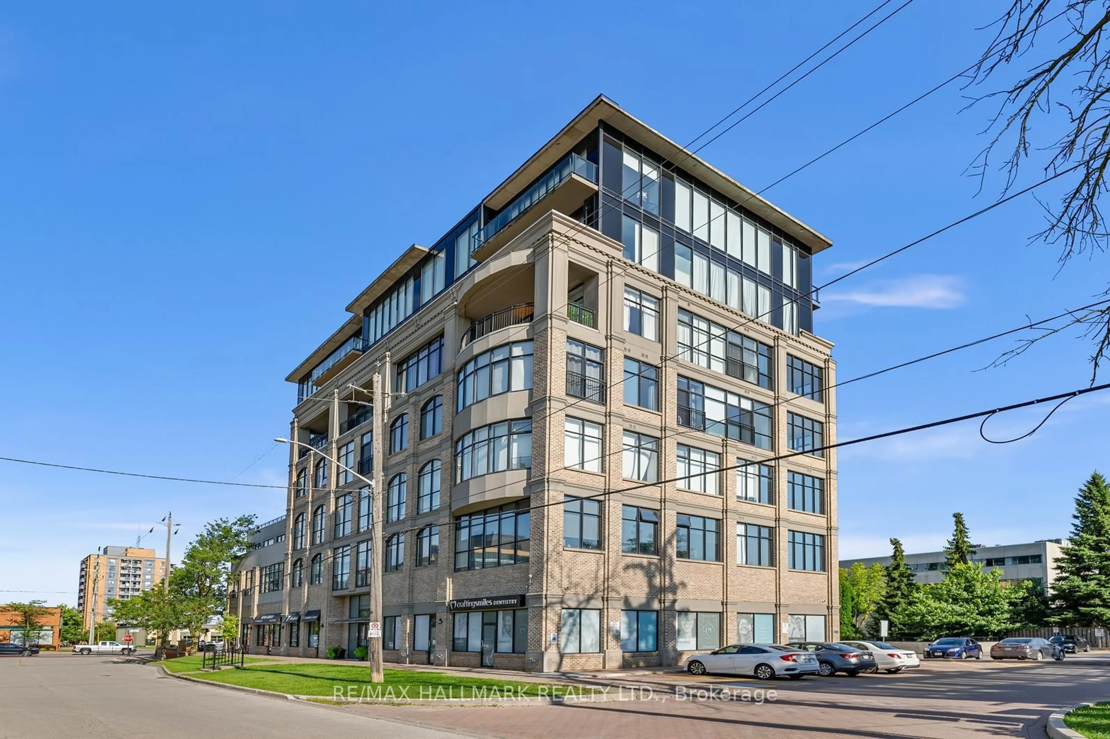 Unknown for 10376 Yonge St #403, Richmond Hill Ontario L4C 3B8