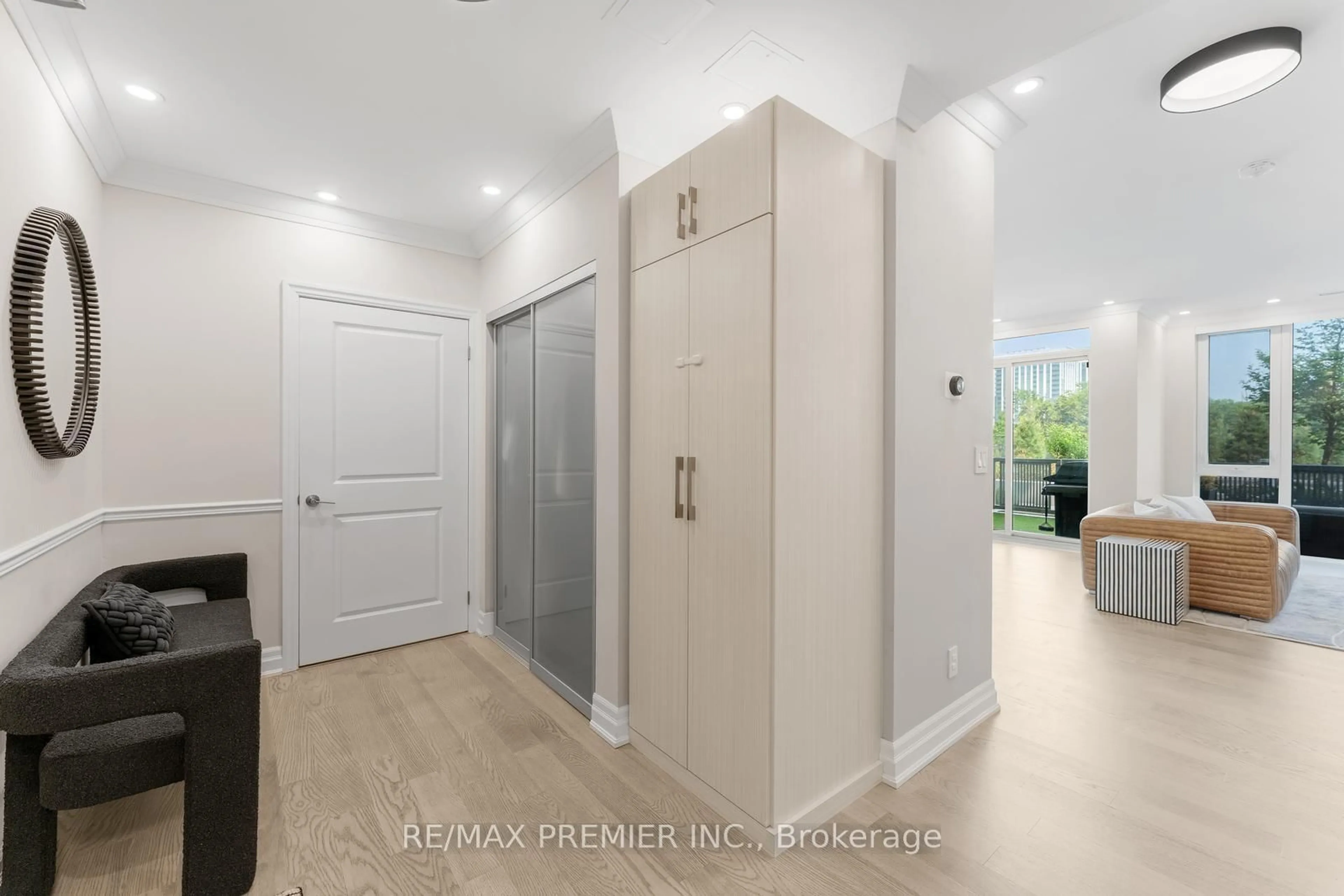 Indoor entryway for 10 Rouge Valley Dr #111, Markham Ontario L6G 0G9