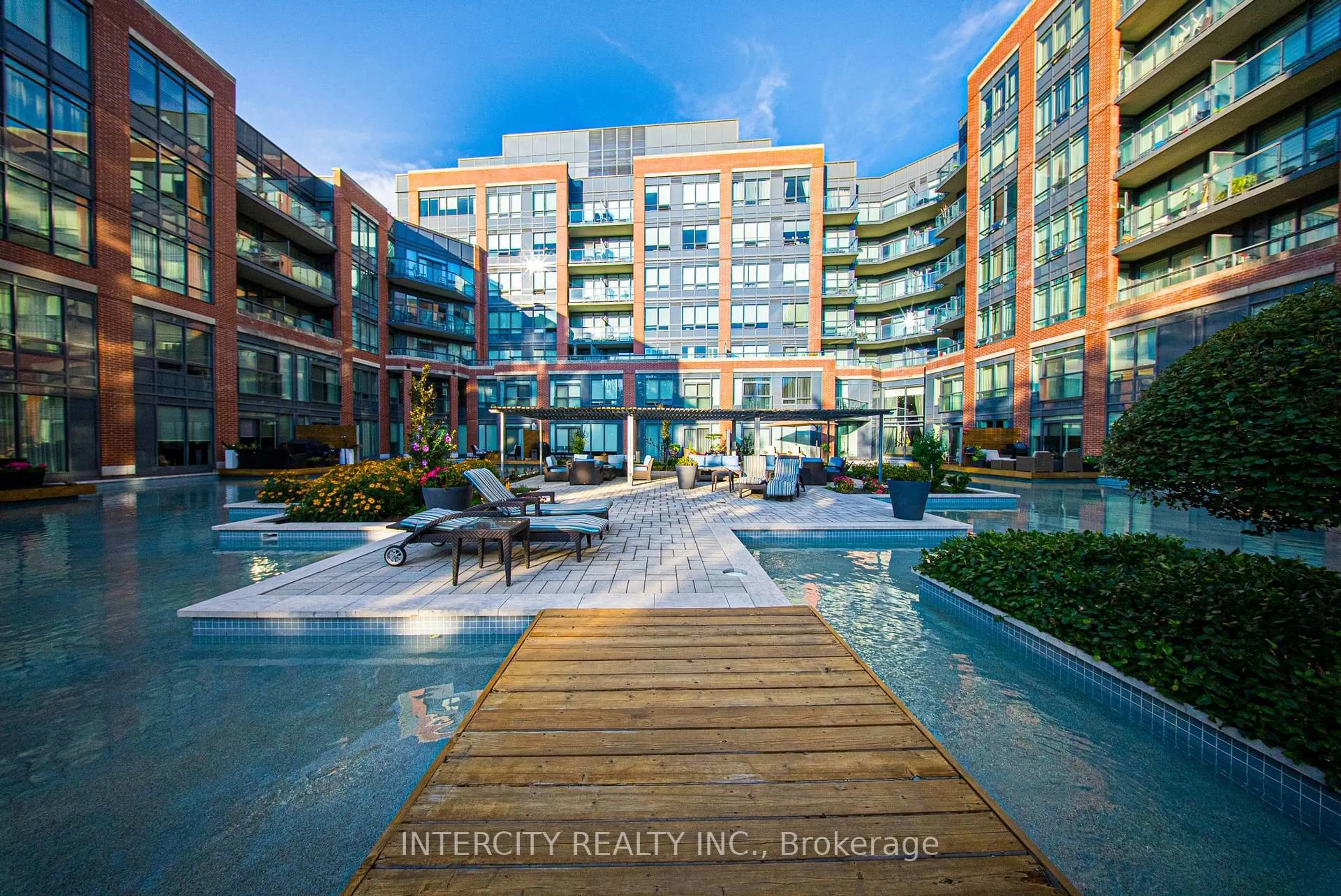 Unknown for 7608 Yonge St #715, Vaughan Ontario L4J 0J5