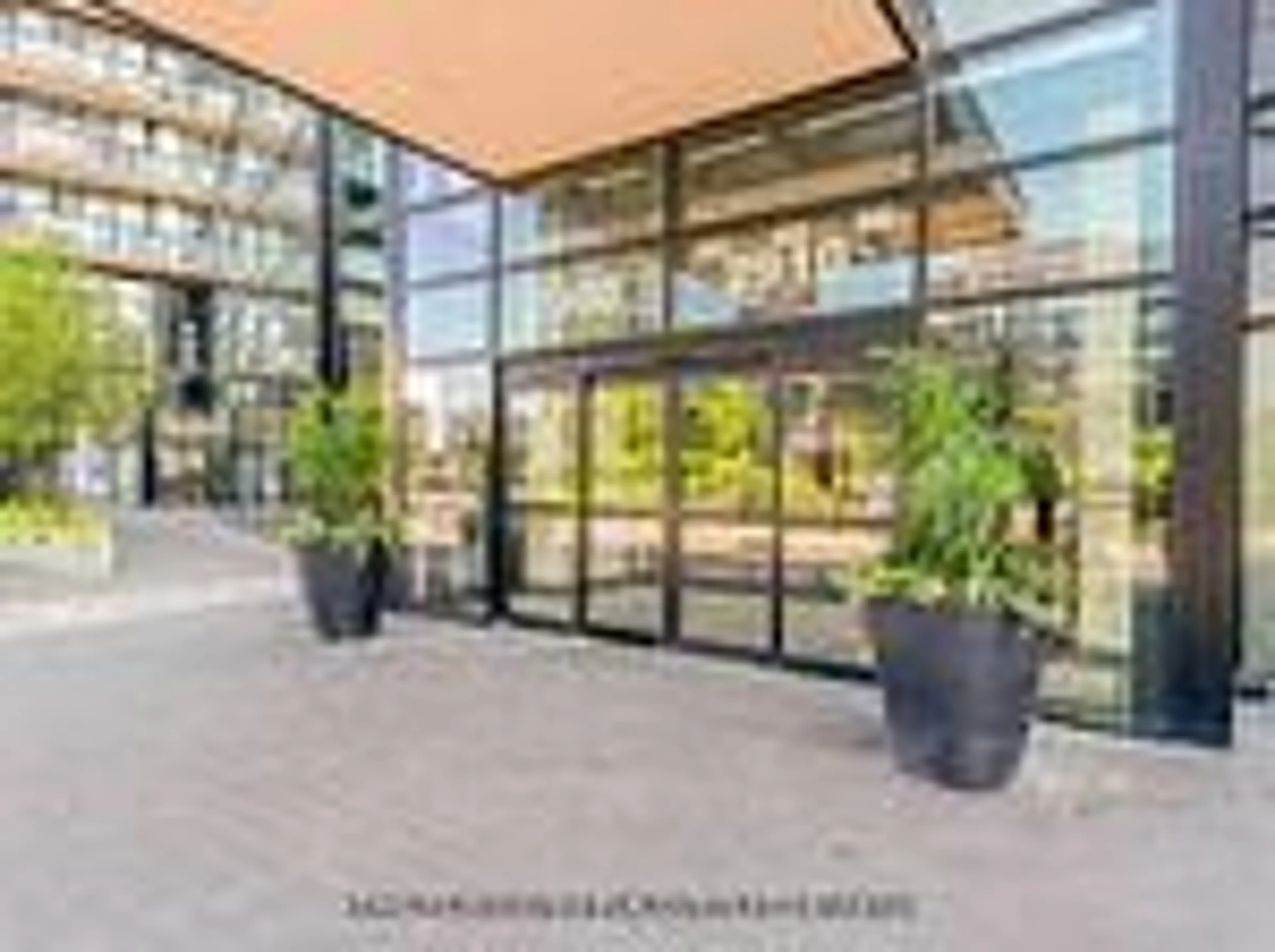 Indoor foyer for 2910 HIGHWAY 7 Rd #808, Vaughan Ontario L4K 0H8