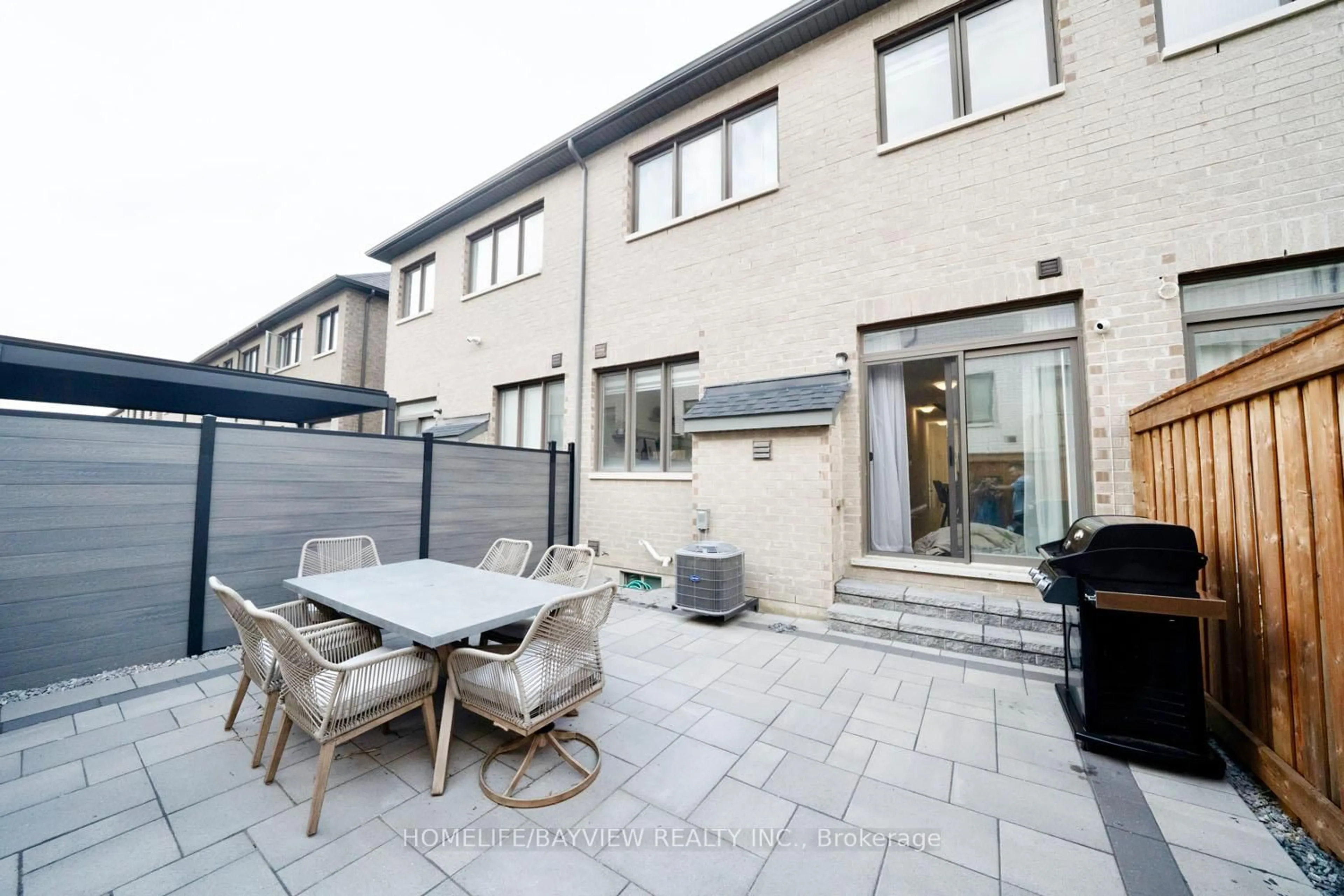 Patio, street for 101 Mccague Ave, Richmond Hill Ontario L4S 0M2