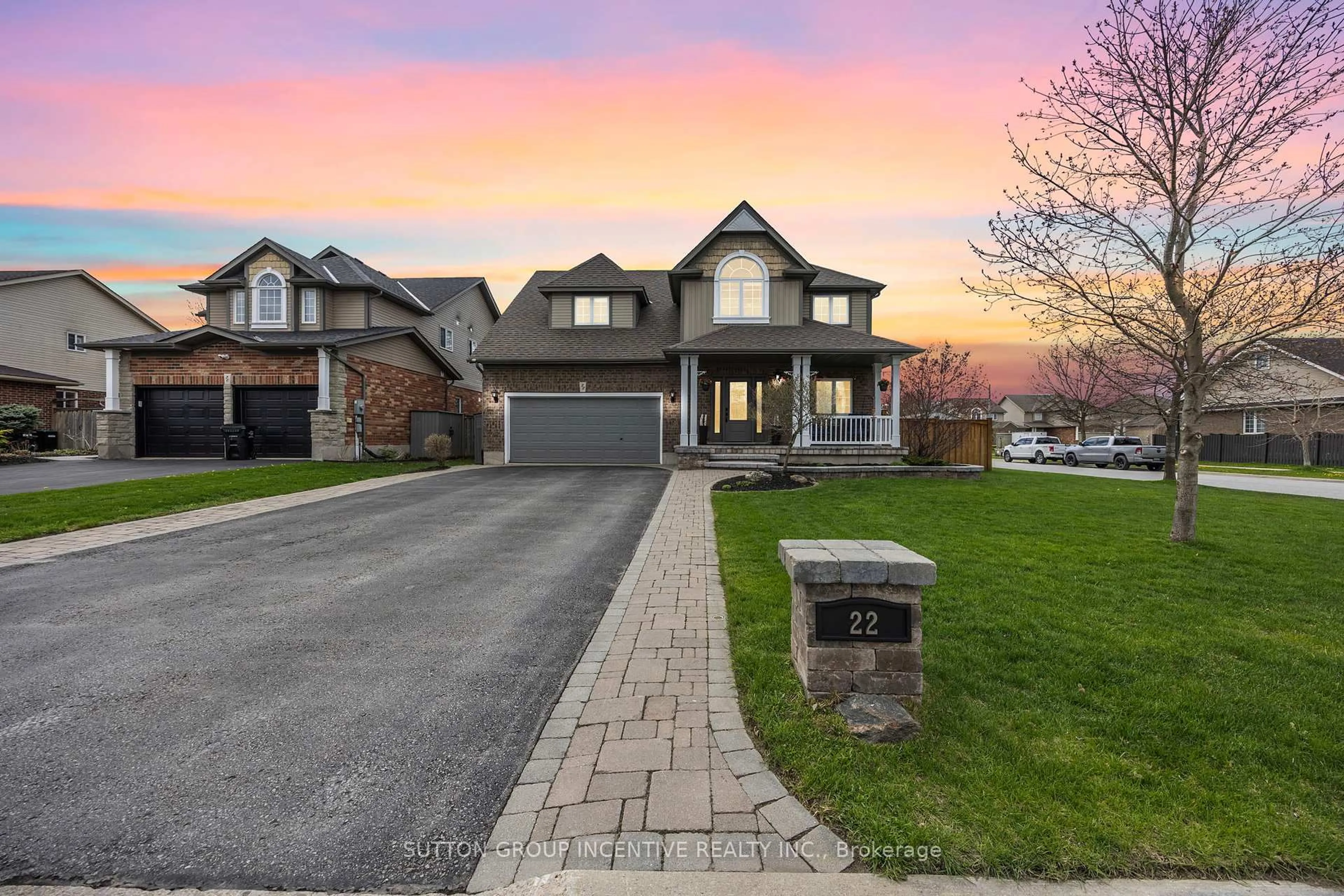 A pic from outside/outdoor area/front of a property/back of a property/a pic from drone, street for 22 Armeda Clow Cres, Essa Ontario L0M 1B2