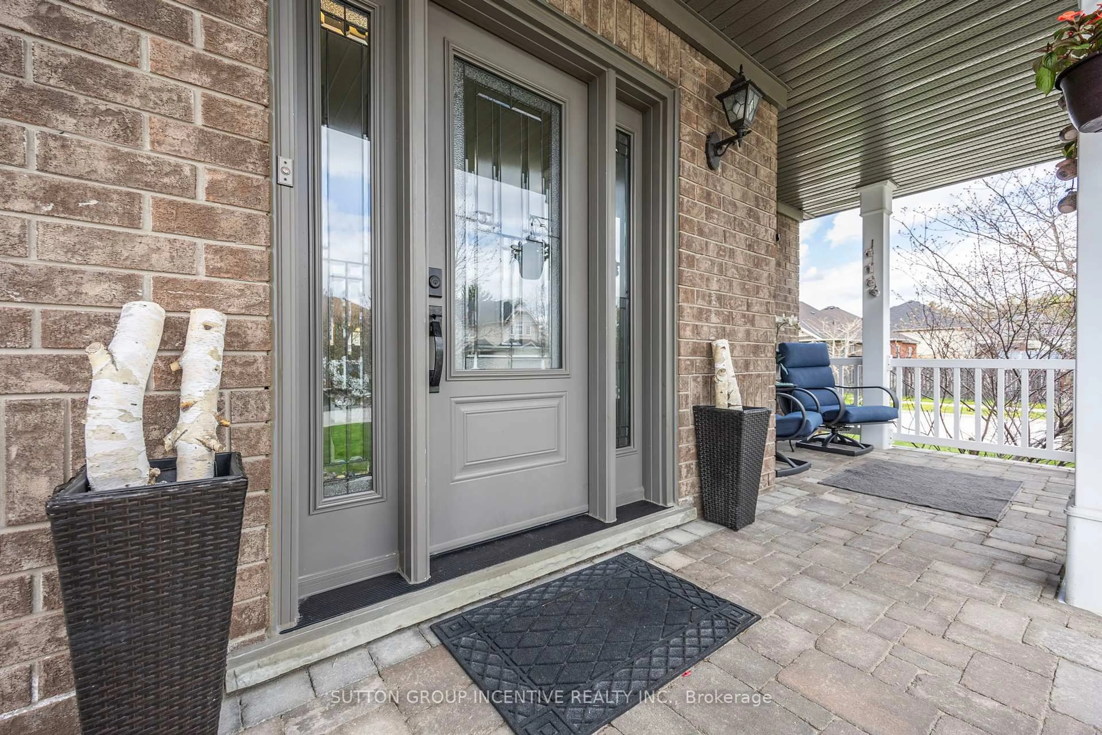 Indoor entryway for 22 Armeda Clow Cres, Essa Ontario L0M 1B2