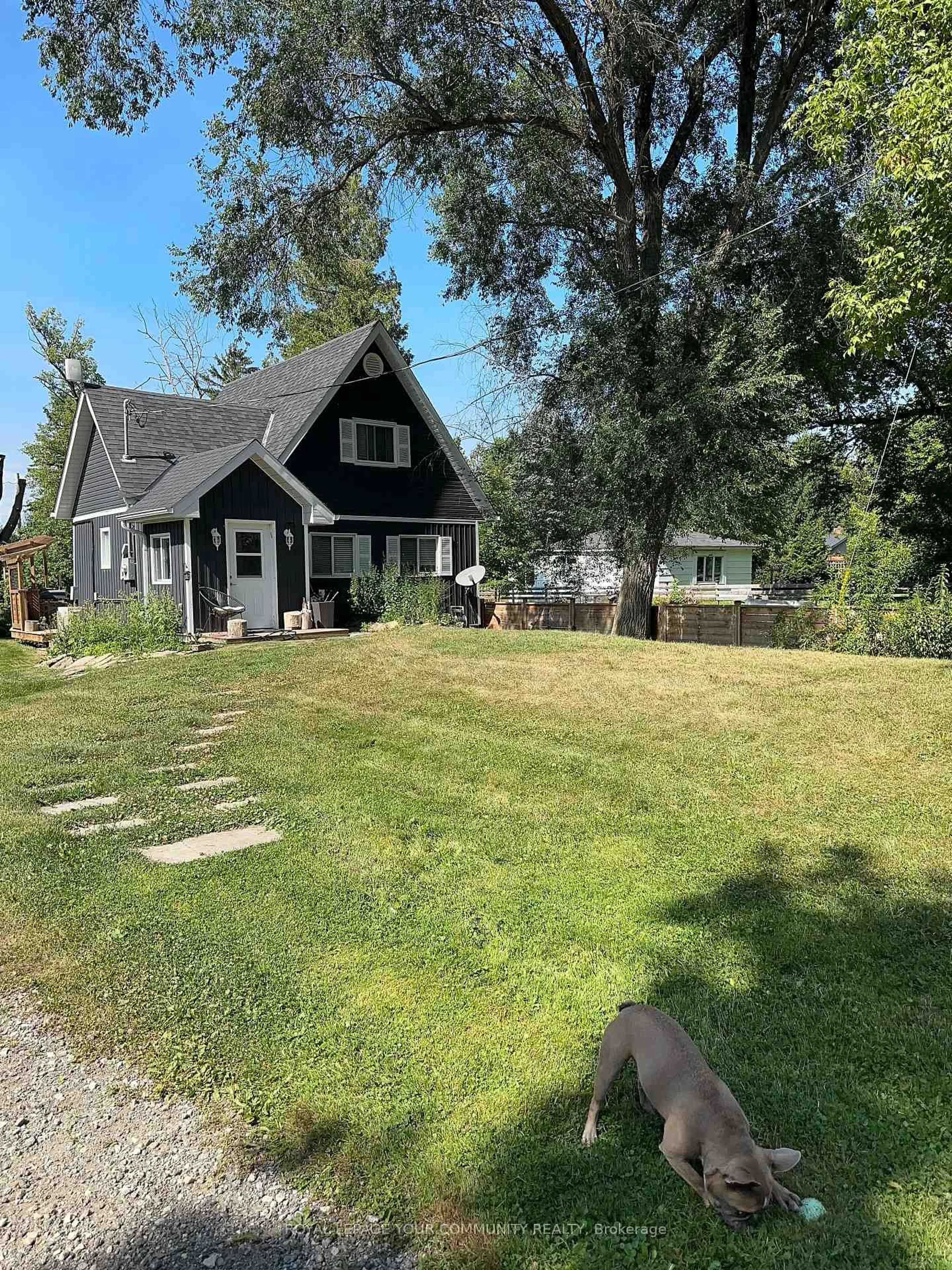 A pic from outside/outdoor area/front of a property/back of a property/a pic from drone, unknown for 8490 Nottawasaga River Rd, Adjala-Tosorontio Ontario L0G 1L0