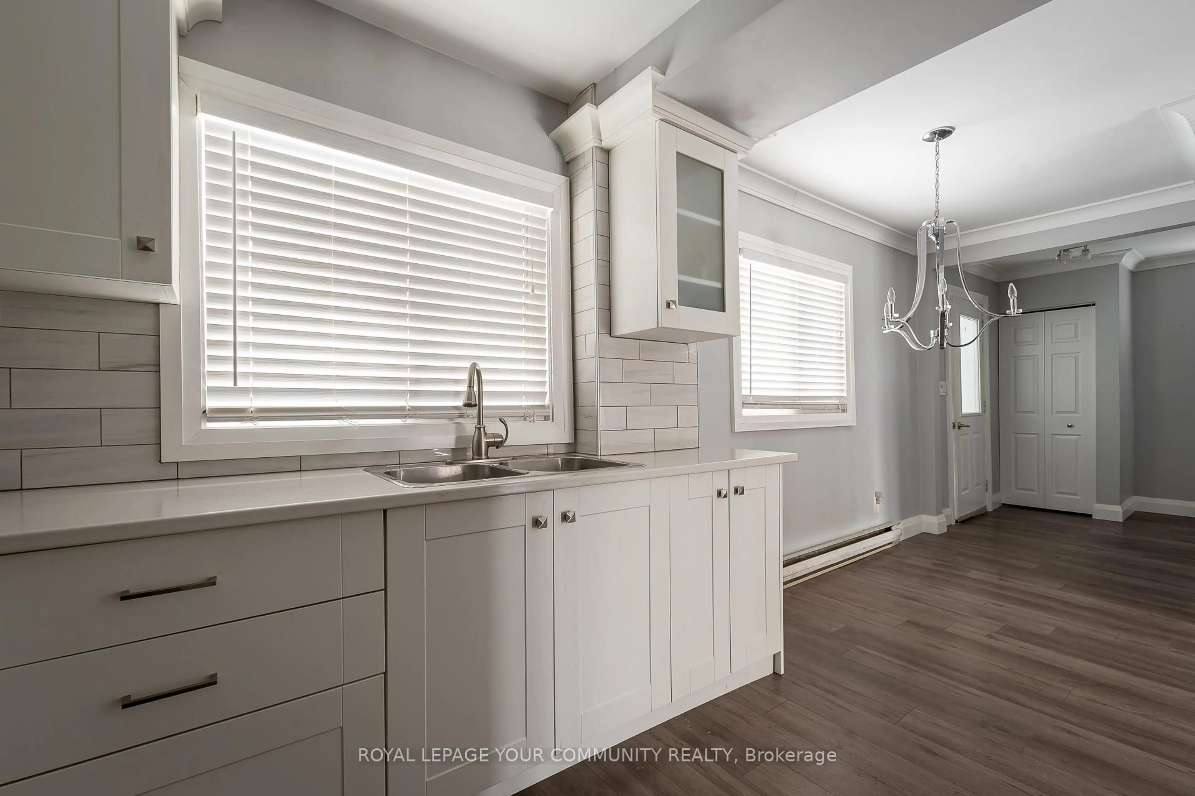 Open concept kitchen, unknown for 8490 Nottawasaga River Rd, Adjala-Tosorontio Ontario L0G 1L0