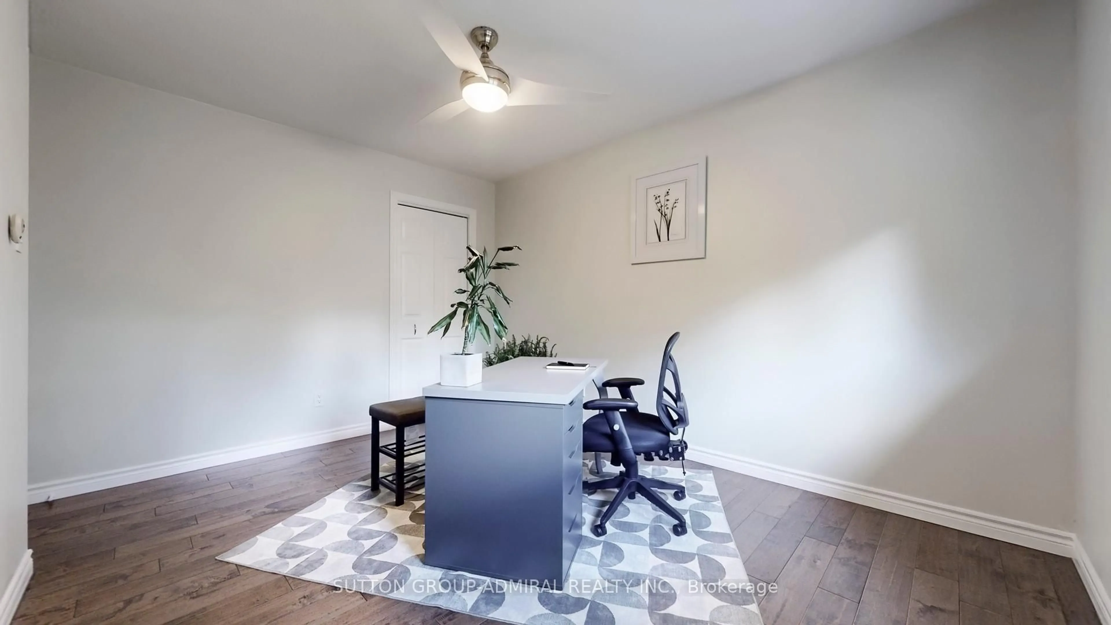A pic of a room for 8 Balmoral Hts, East Gwillimbury Ontario L0G 1R0