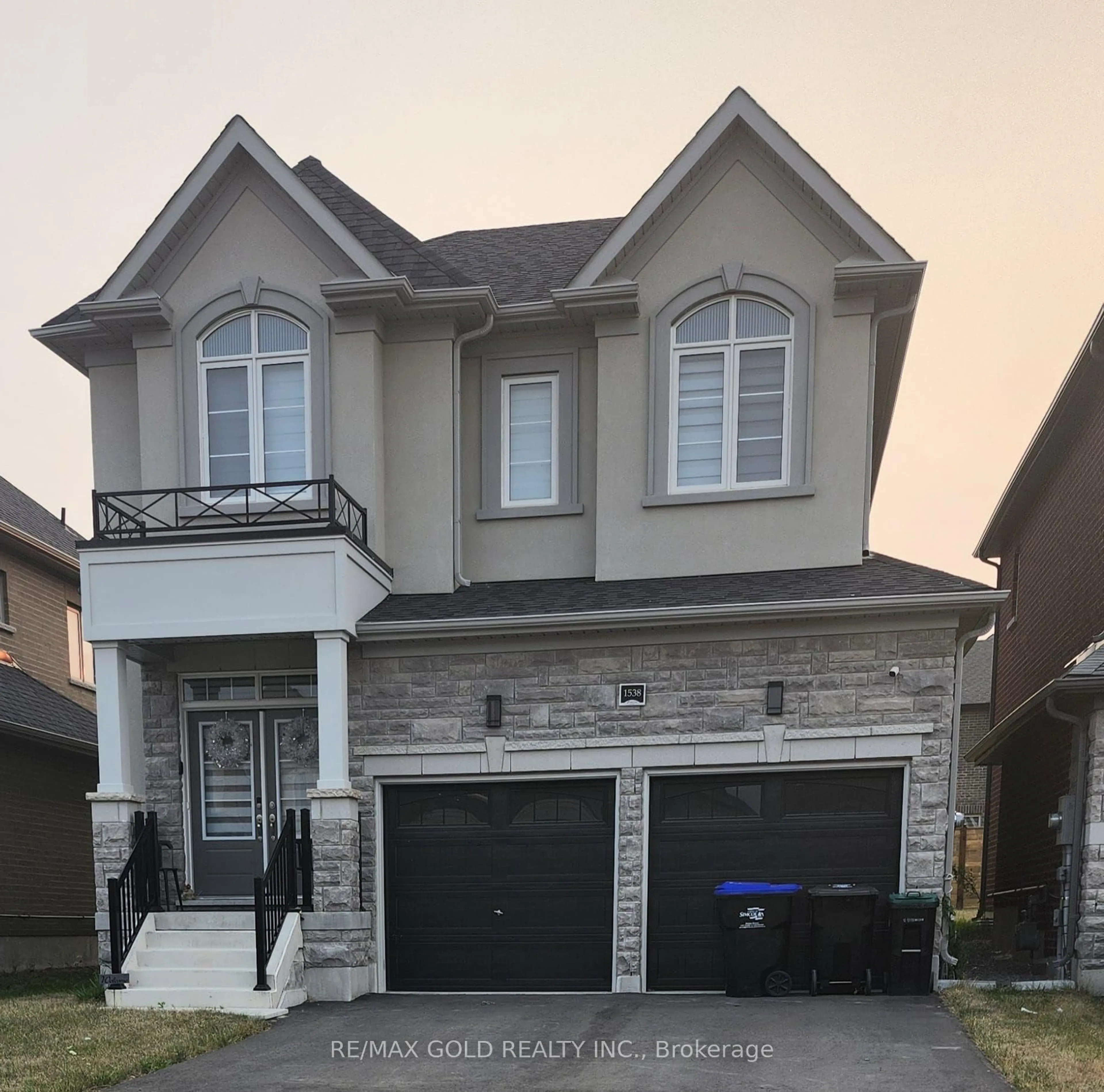 Home with brick exterior material, street for 1538 Angus St, Innisfil Ontario L9S 0R3