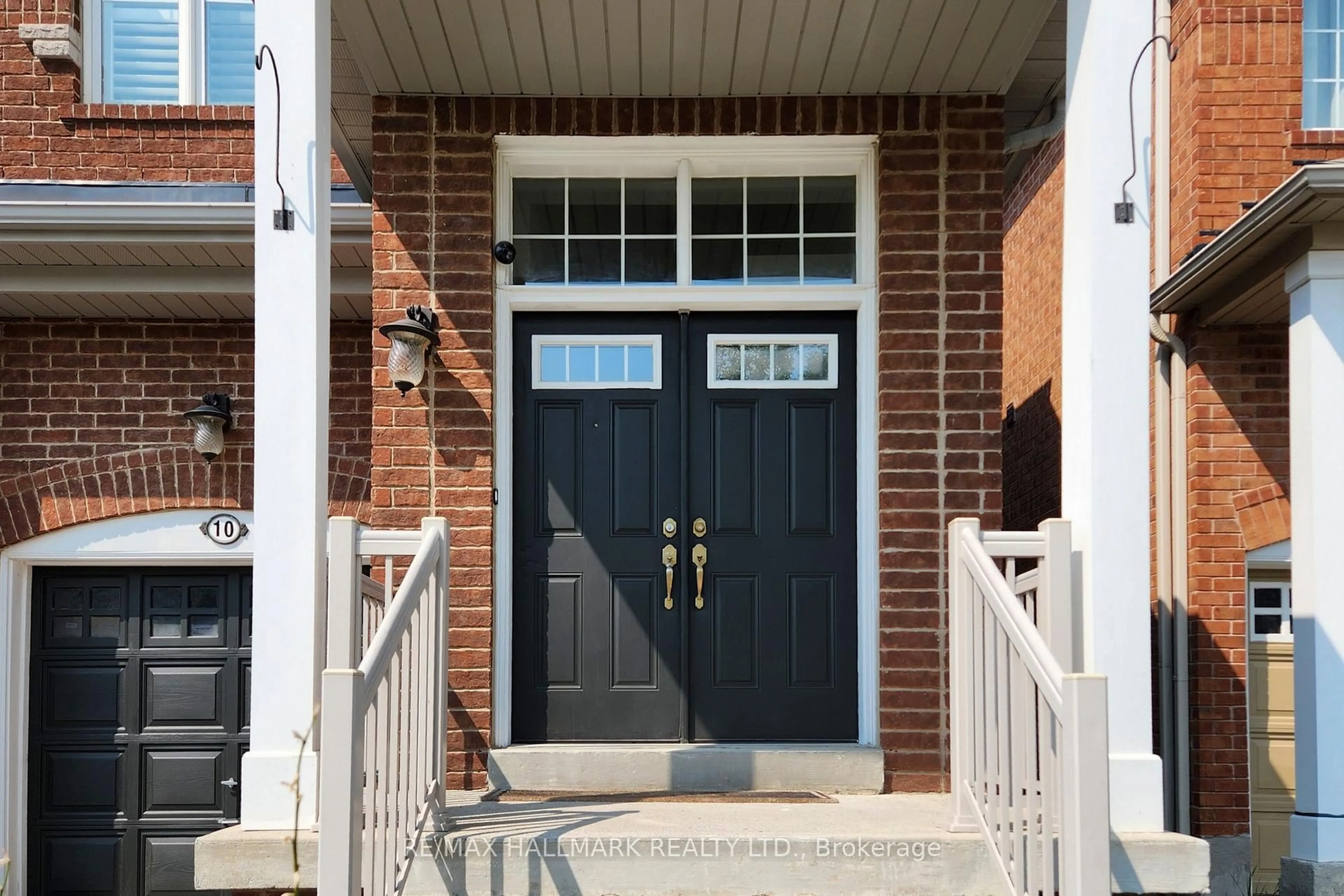 Home with brick exterior material, street for 10 Chambersburg Way, Whitchurch-Stouffville Ontario L4A 0P3