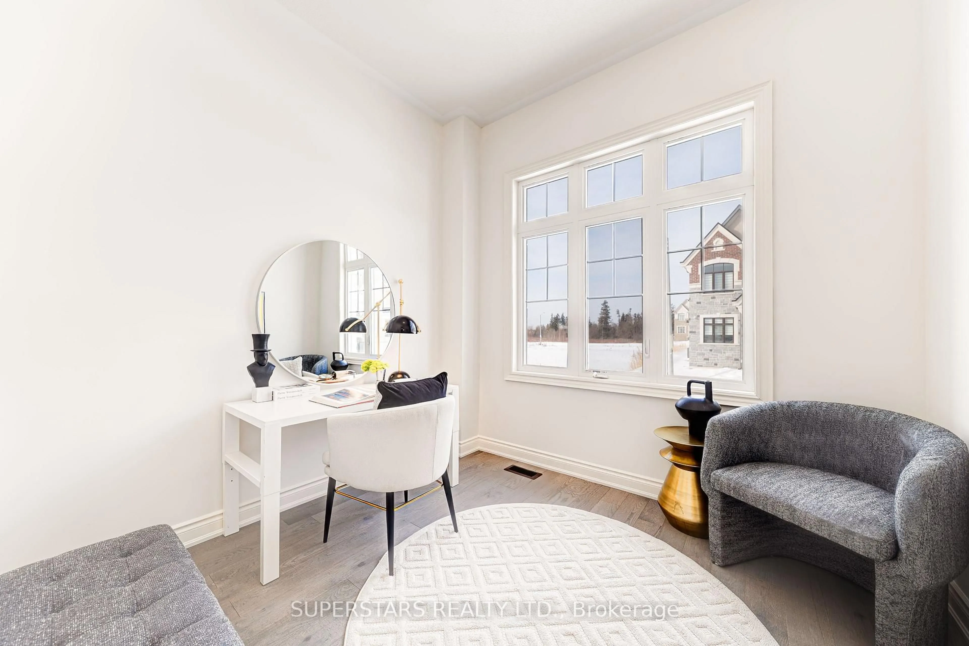 Living room with furniture, unknown for 87 Current Dr, Richmond Hill Ontario L4S 0M7