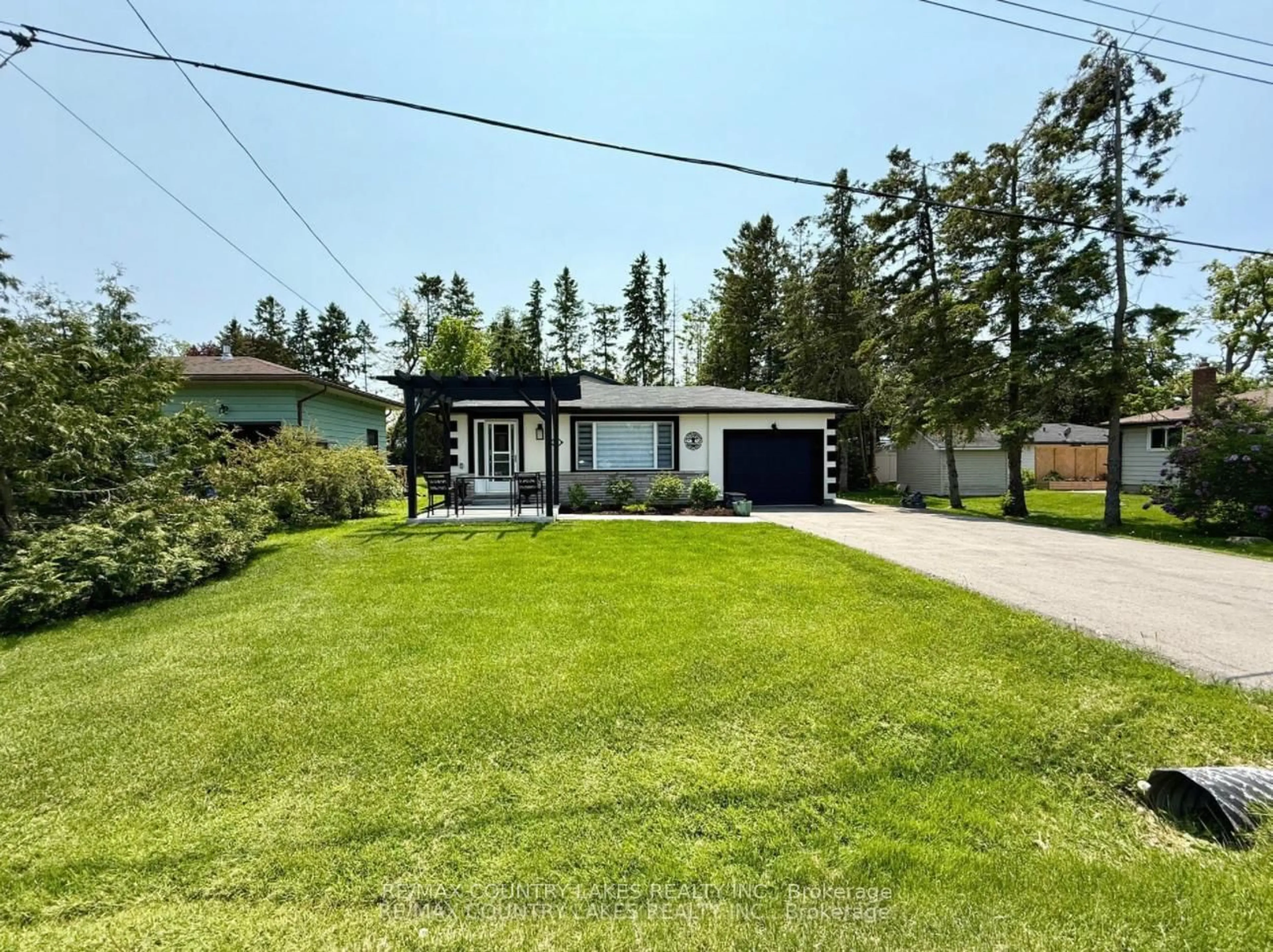 A pic from outside/outdoor area/front of a property/back of a property/a pic from drone, street for 59 Third St, Brock Ontario L0K 1A0