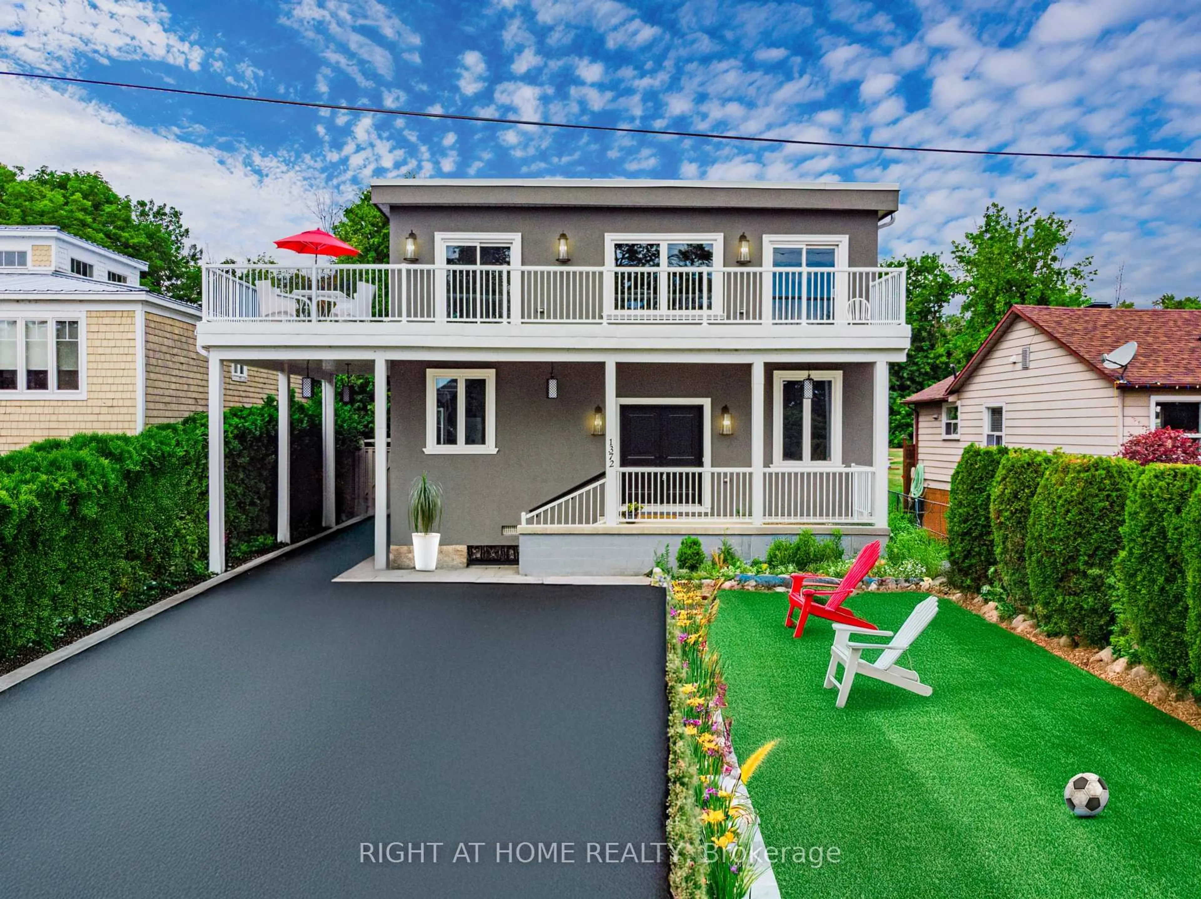 Home with vinyl exterior material, street for 1372 Maple Rd, Innisfil Ontario L0L 1W0
