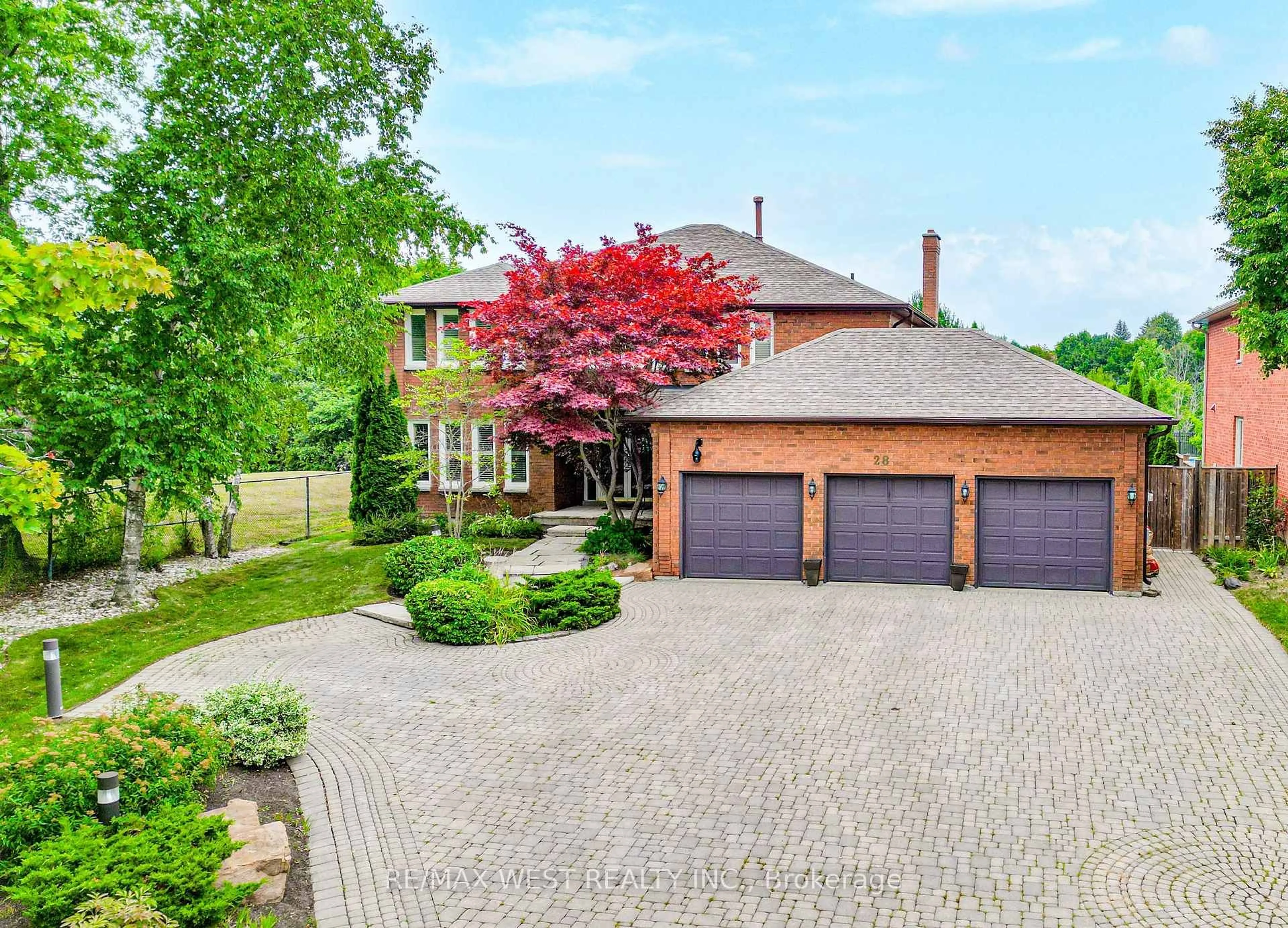 Home with brick exterior material, street for 28 Bridgend Crt, Vaughan Ontario L4L 3L3