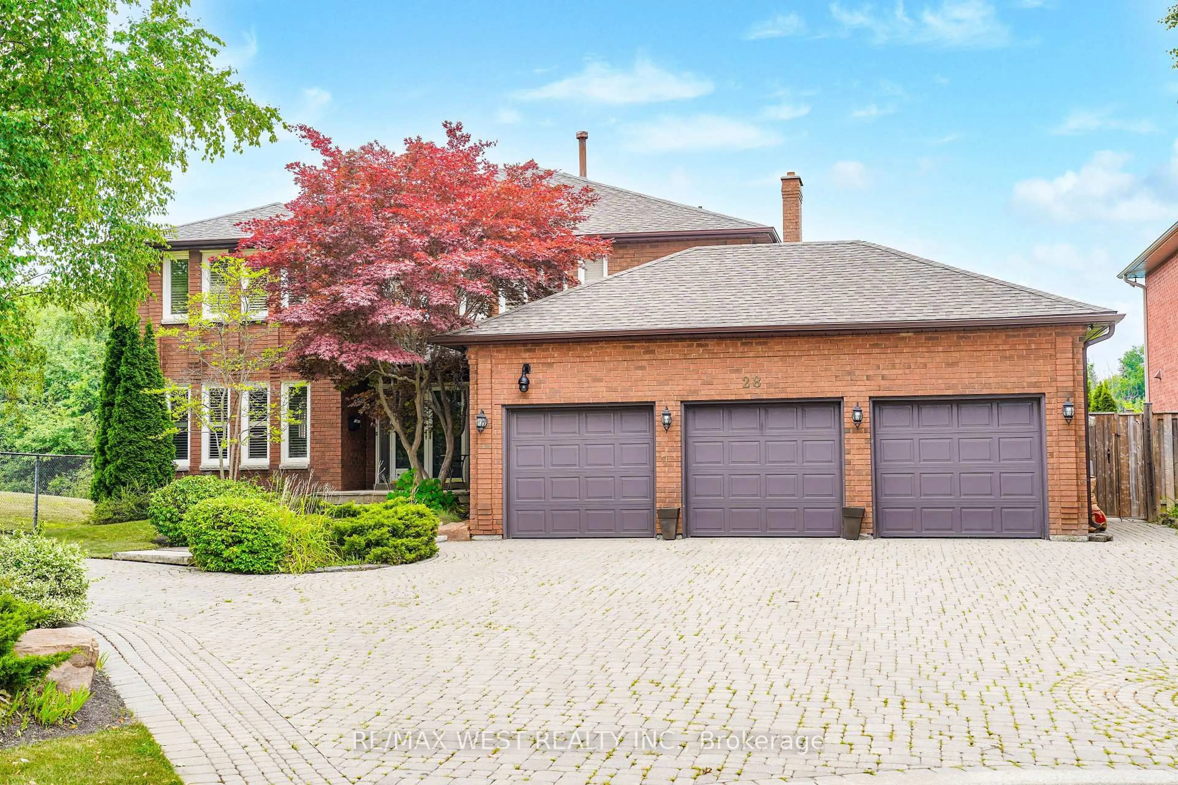 Home with brick exterior material, street for 28 Bridgend Crt, Vaughan Ontario L4L 3L3