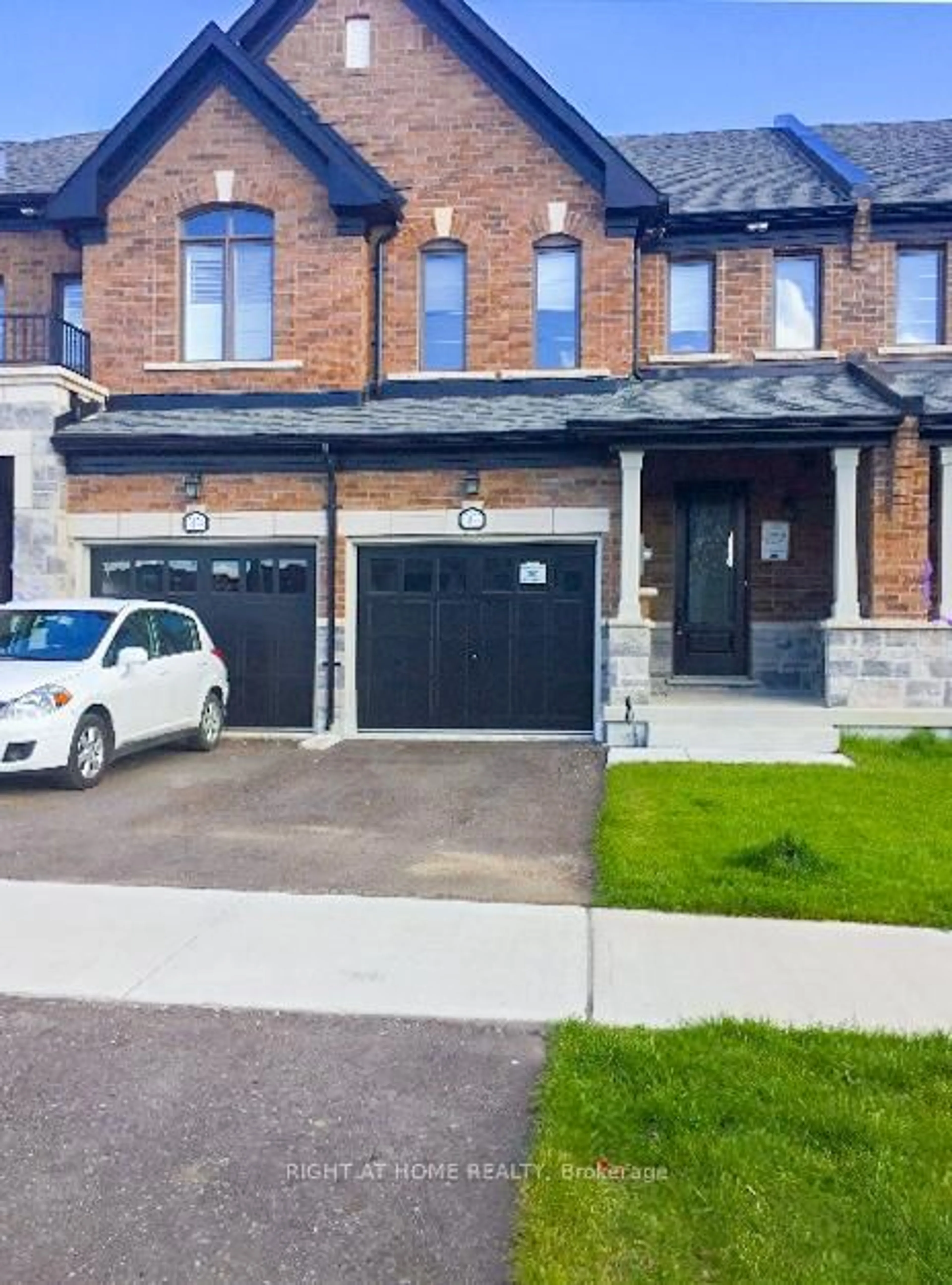 Home with brick exterior material, street for 2122 Dale Rd, Innisfil Ontario L9S 0L4