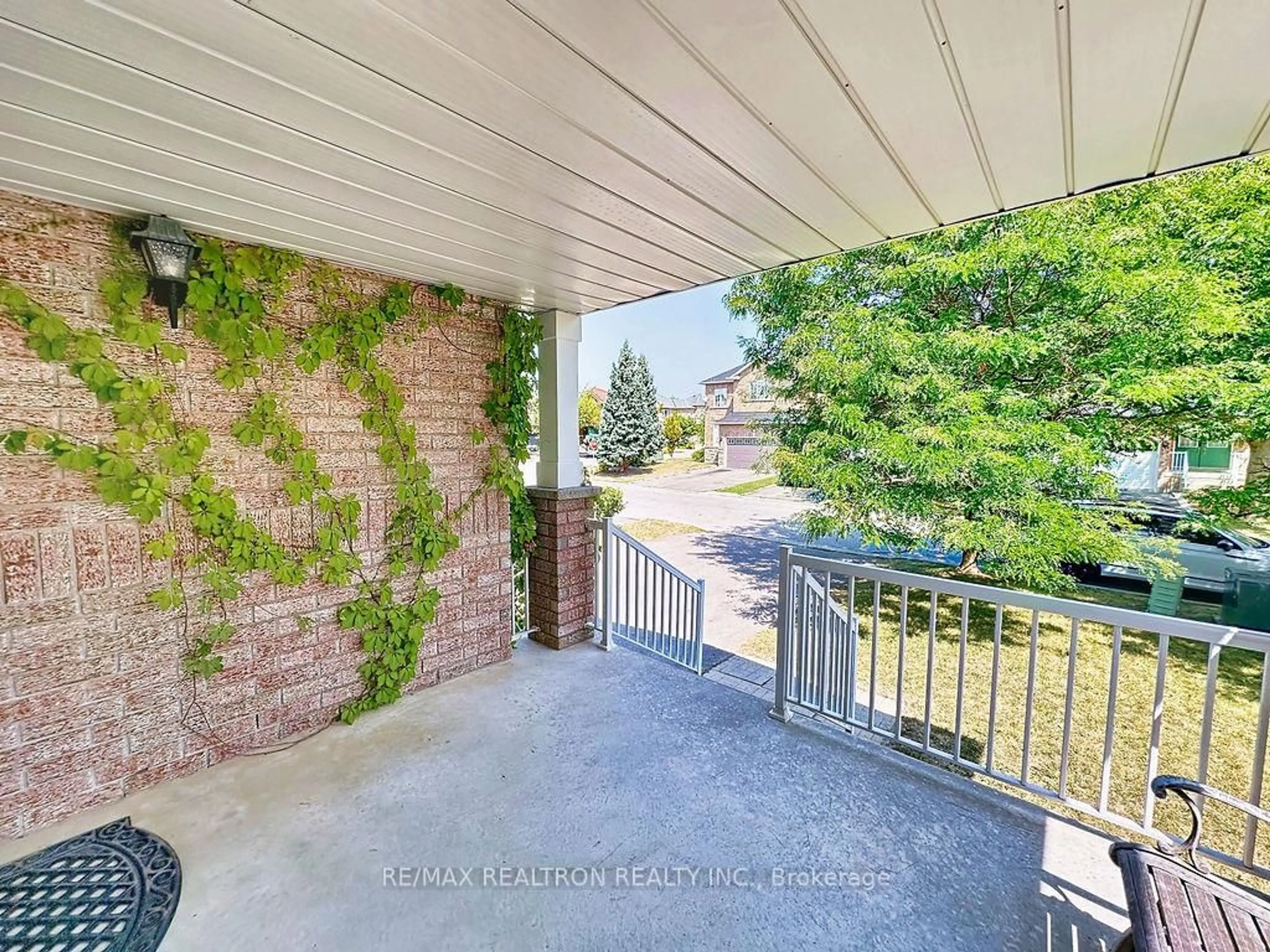 Patio, unknown for 6 Belwood Blvd, Vaughan Ontario L4K 5H4