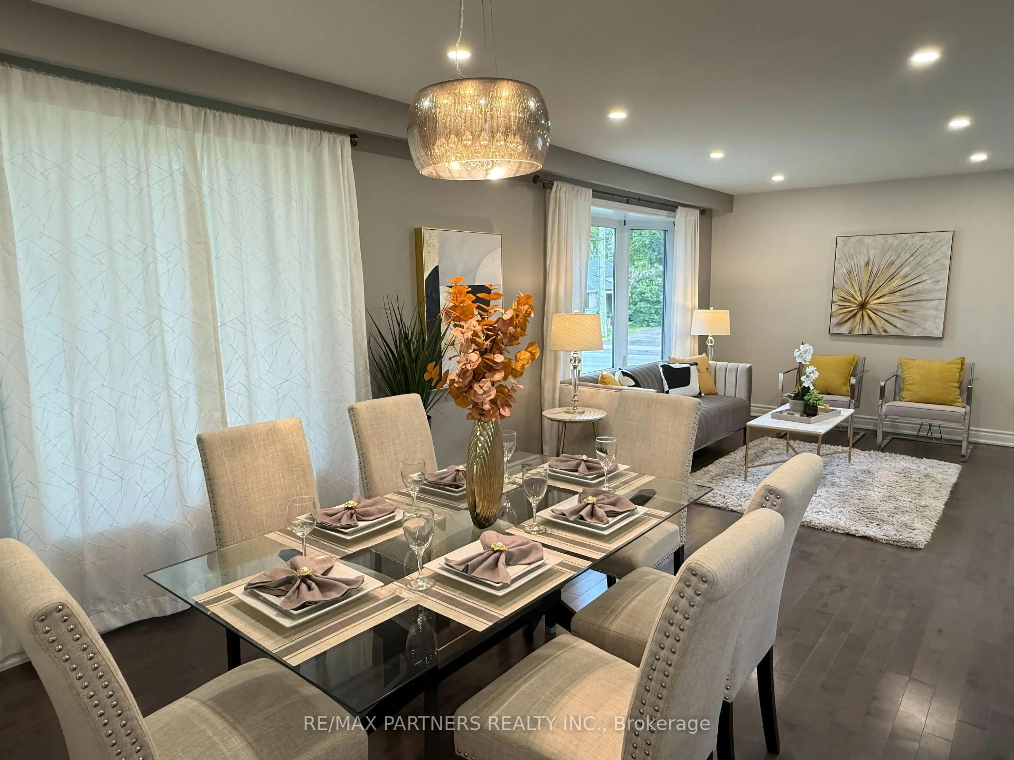 Dining room, unknown for 77 Foreht Cres, Aurora Ontario L4G 3E9