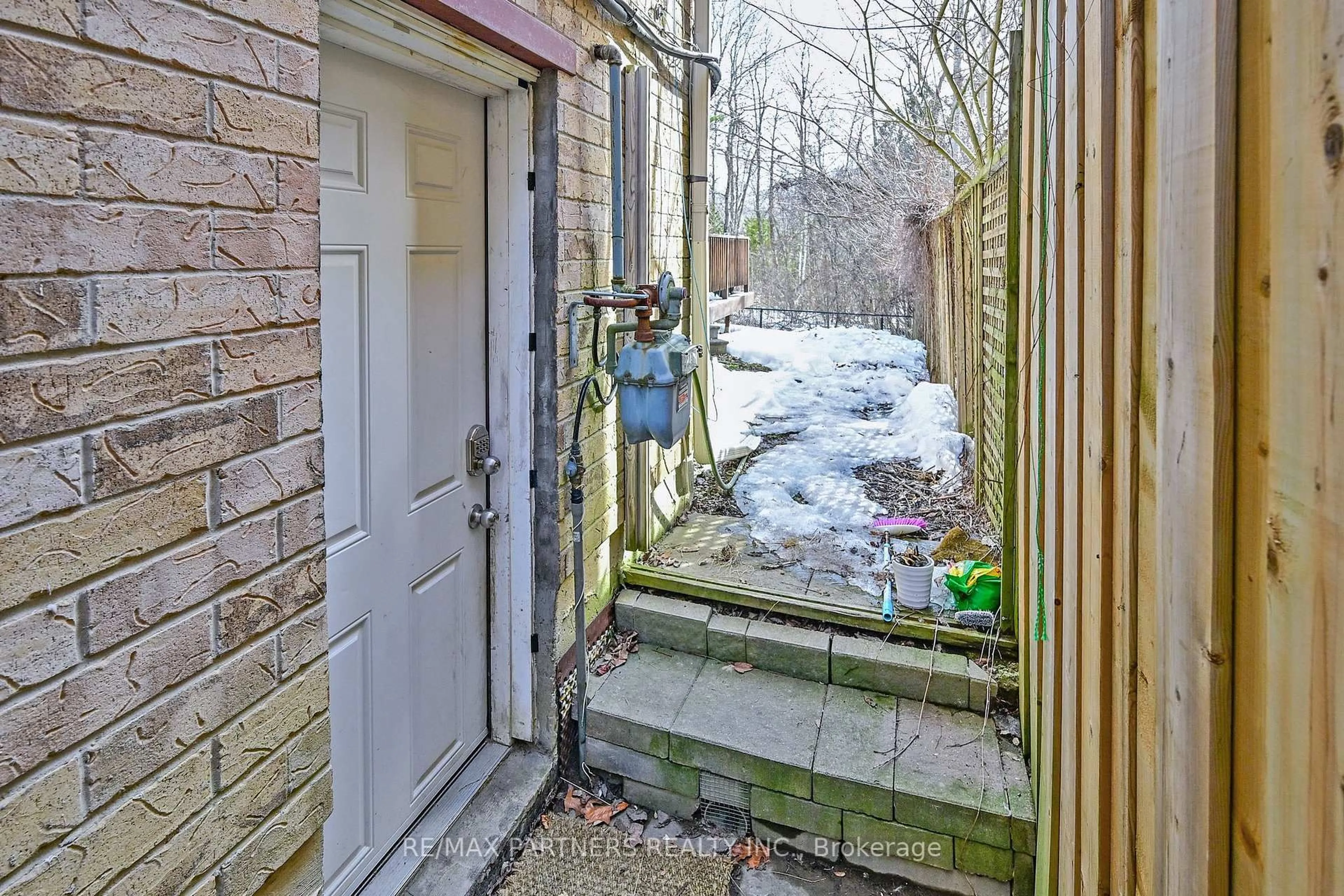 Patio, street for 107 WORTHINGTON Ave, Richmond Hill Ontario L4E 3Z6