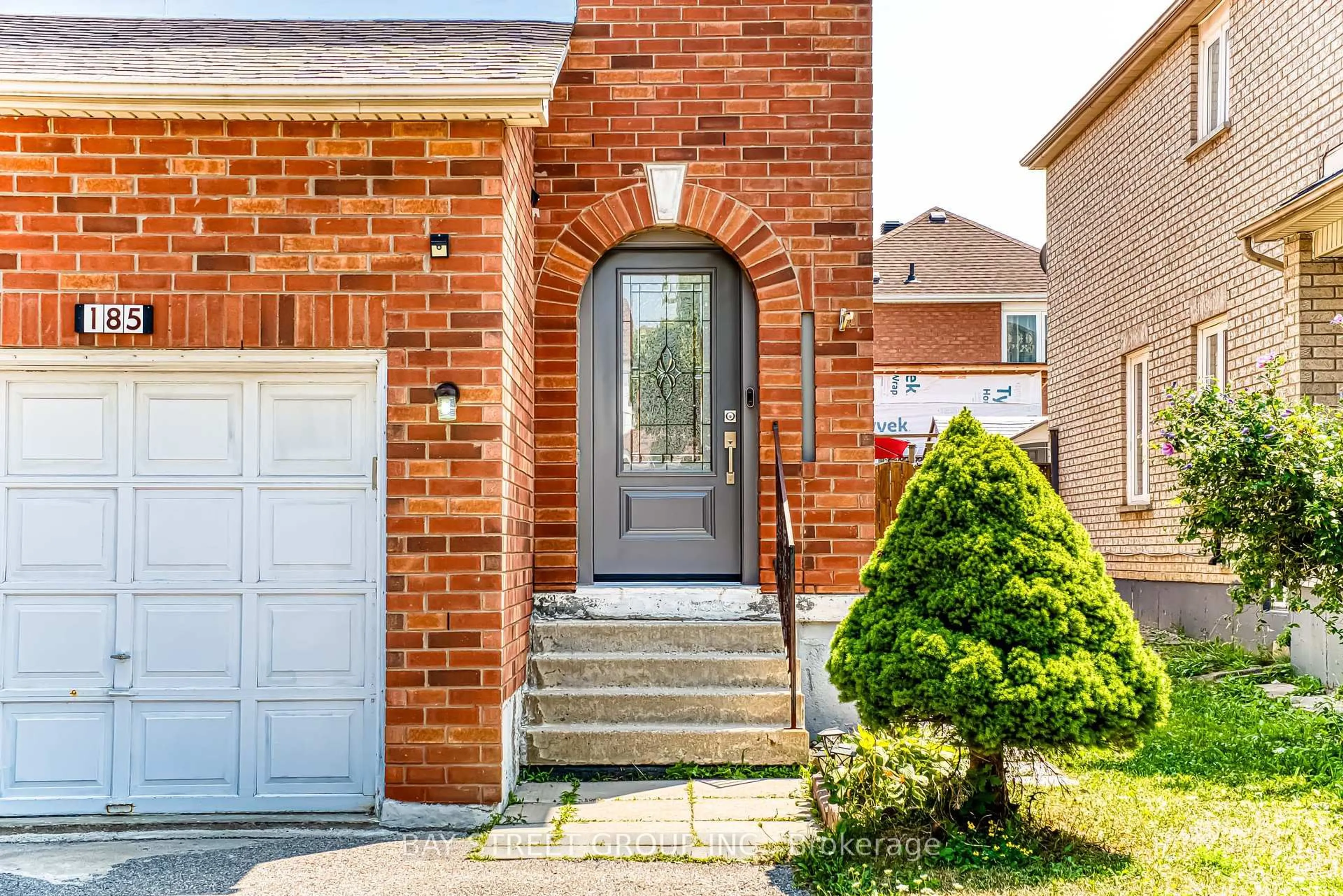 Home with brick exterior material, street for 185 Sophia Rd, Markham Ontario L3S 4C5