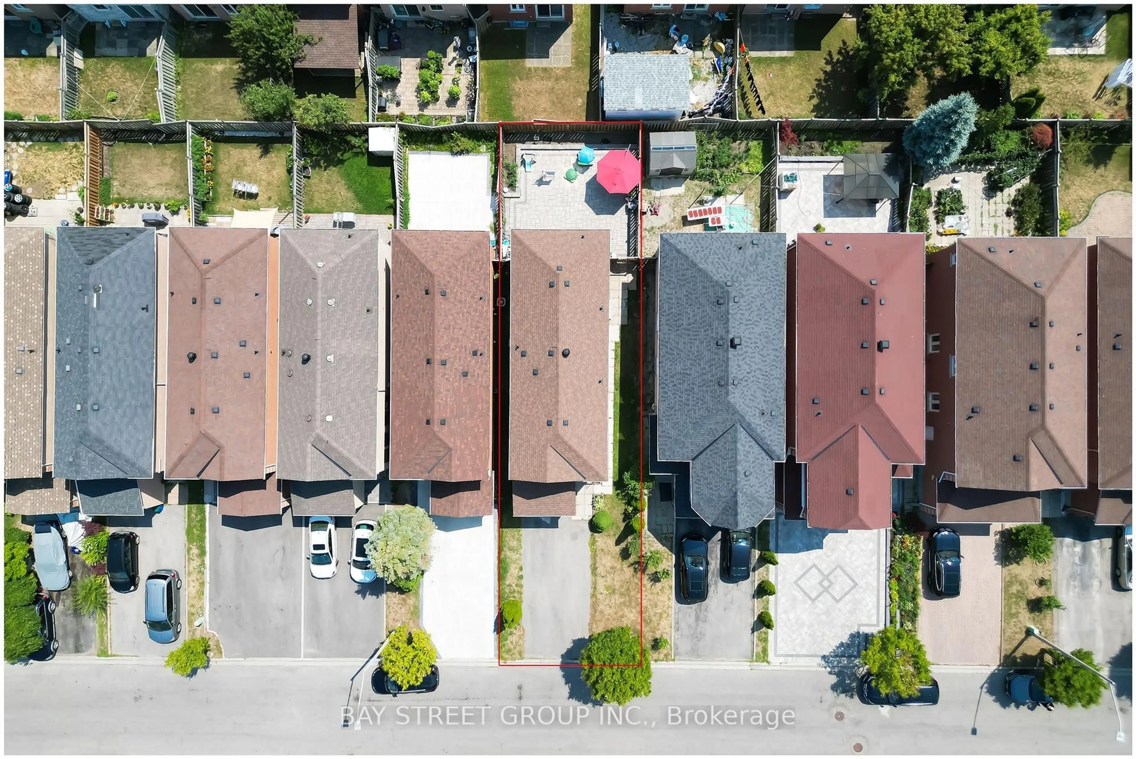 A pic from outside/outdoor area/front of a property/back of a property/a pic from drone, street for 185 Sophia Rd, Markham Ontario L3S 4C5