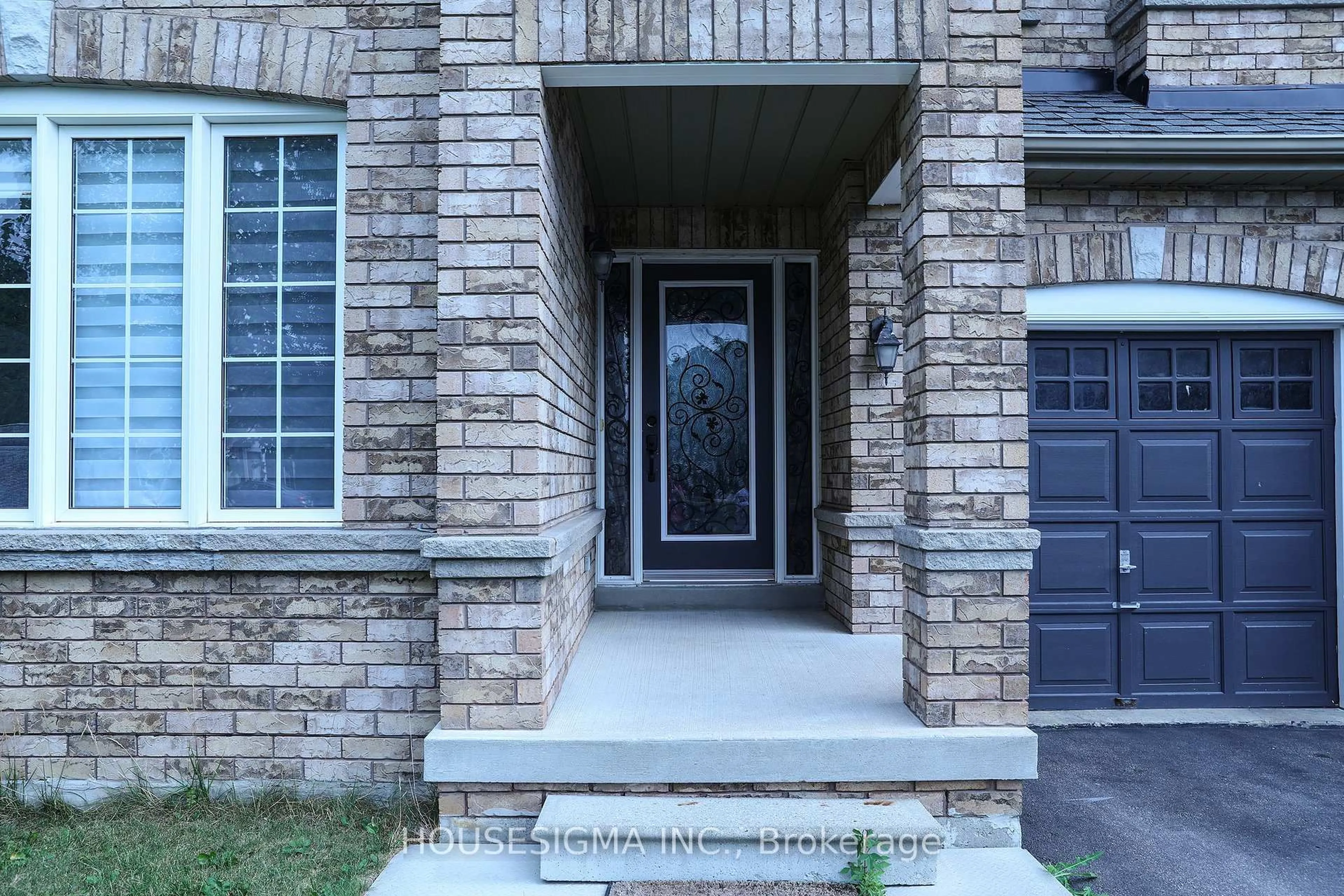 Home with brick exterior material, street for 146 ASPENWOOD Dr, Newmarket Ontario L3X 2X6