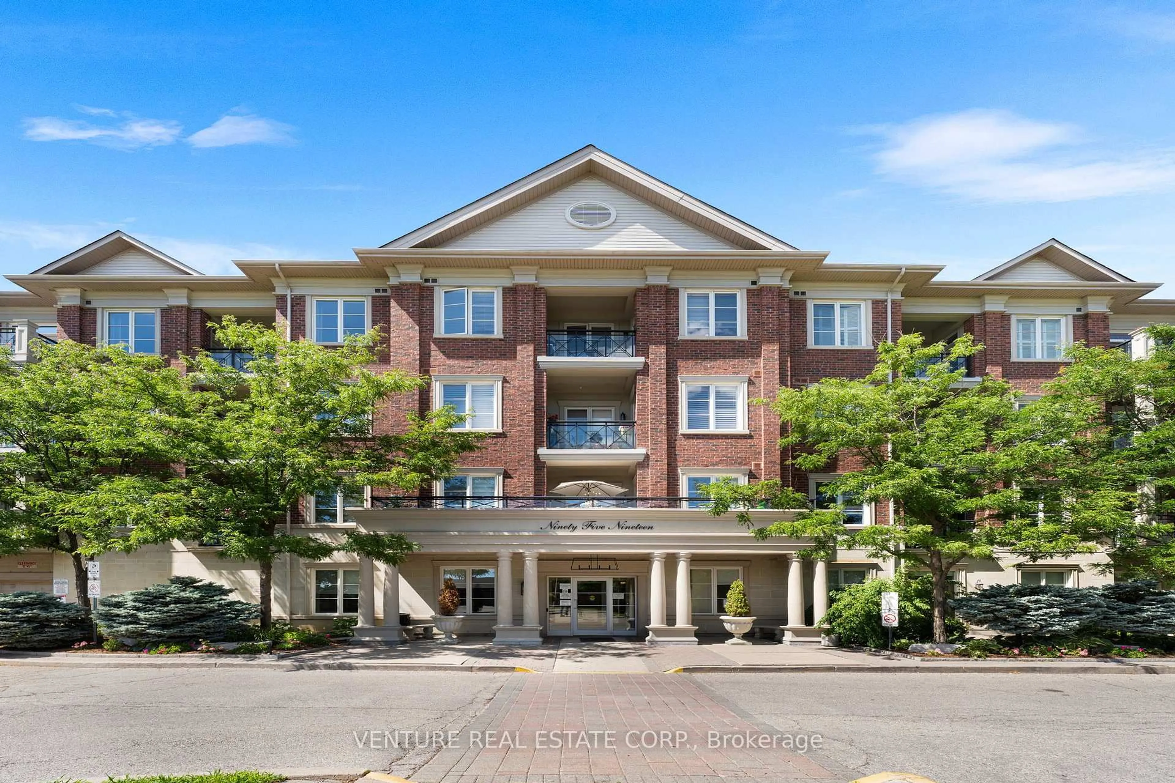 Unknown for 9519 Keele St #302, Vaughan Ontario L6A 4A2