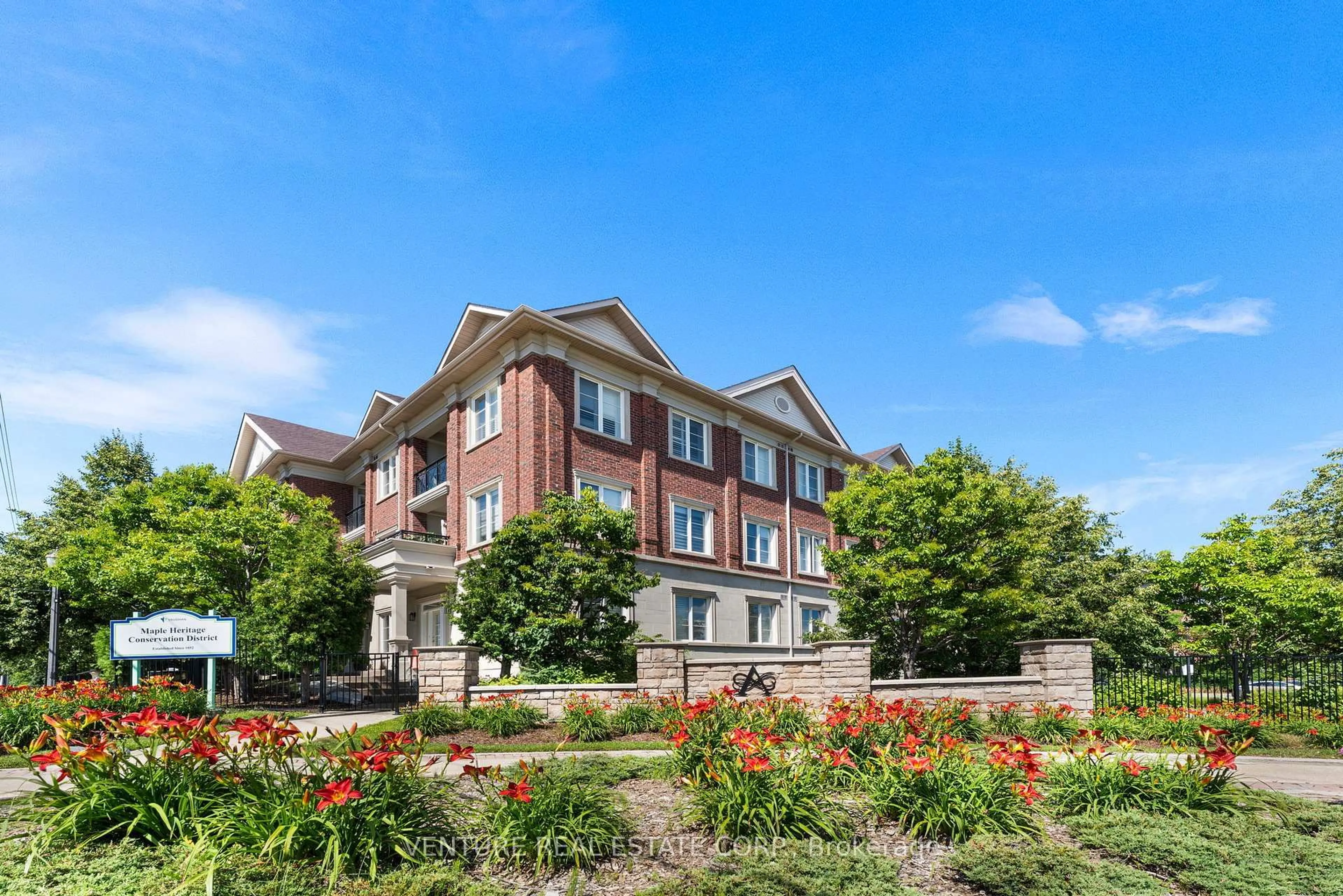Unknown for 9519 Keele St #302, Vaughan Ontario L6A 4A2