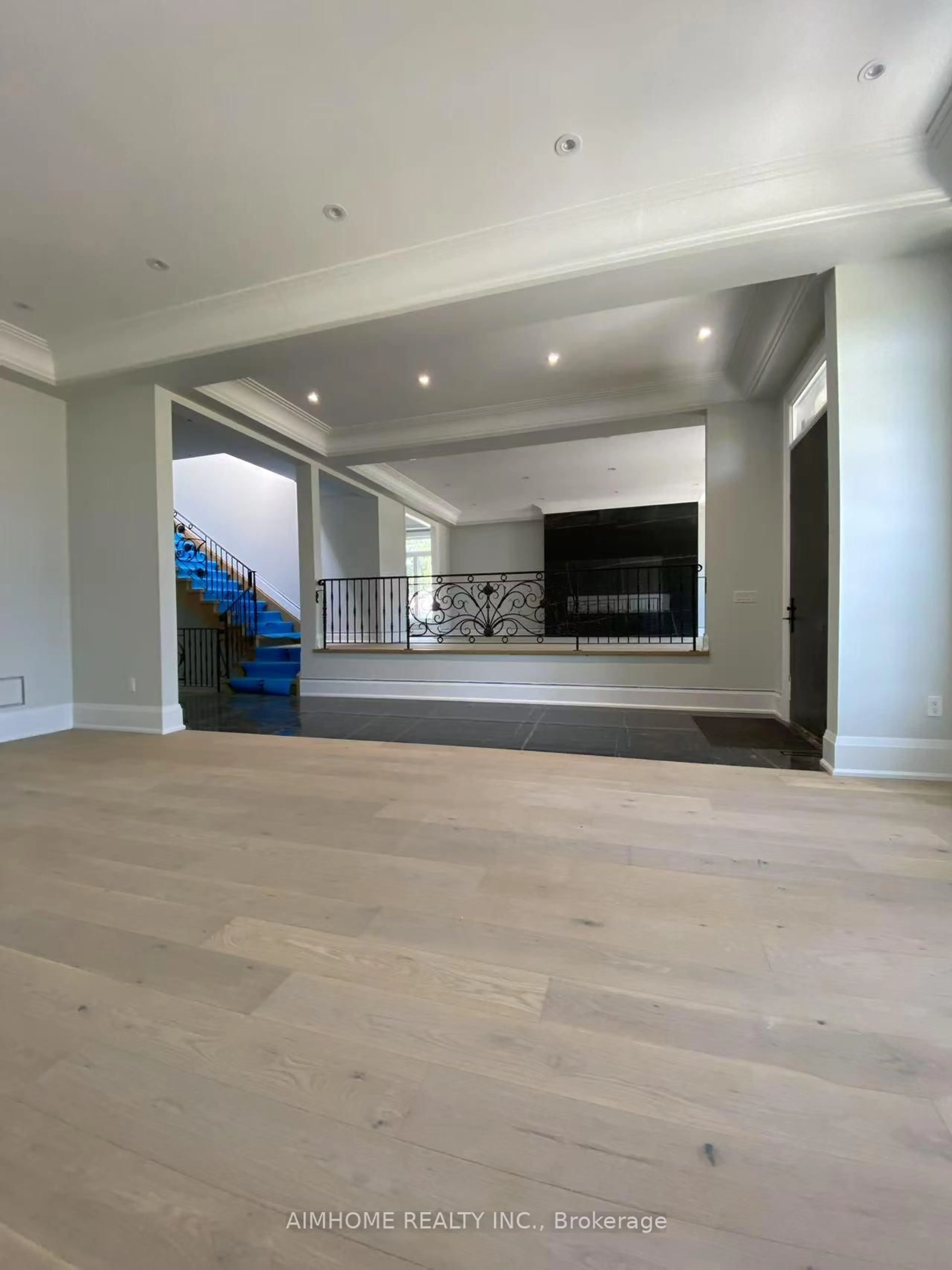 Unknown for 228 Baker Ave, Richmond Hill Ontario L4C 1X9