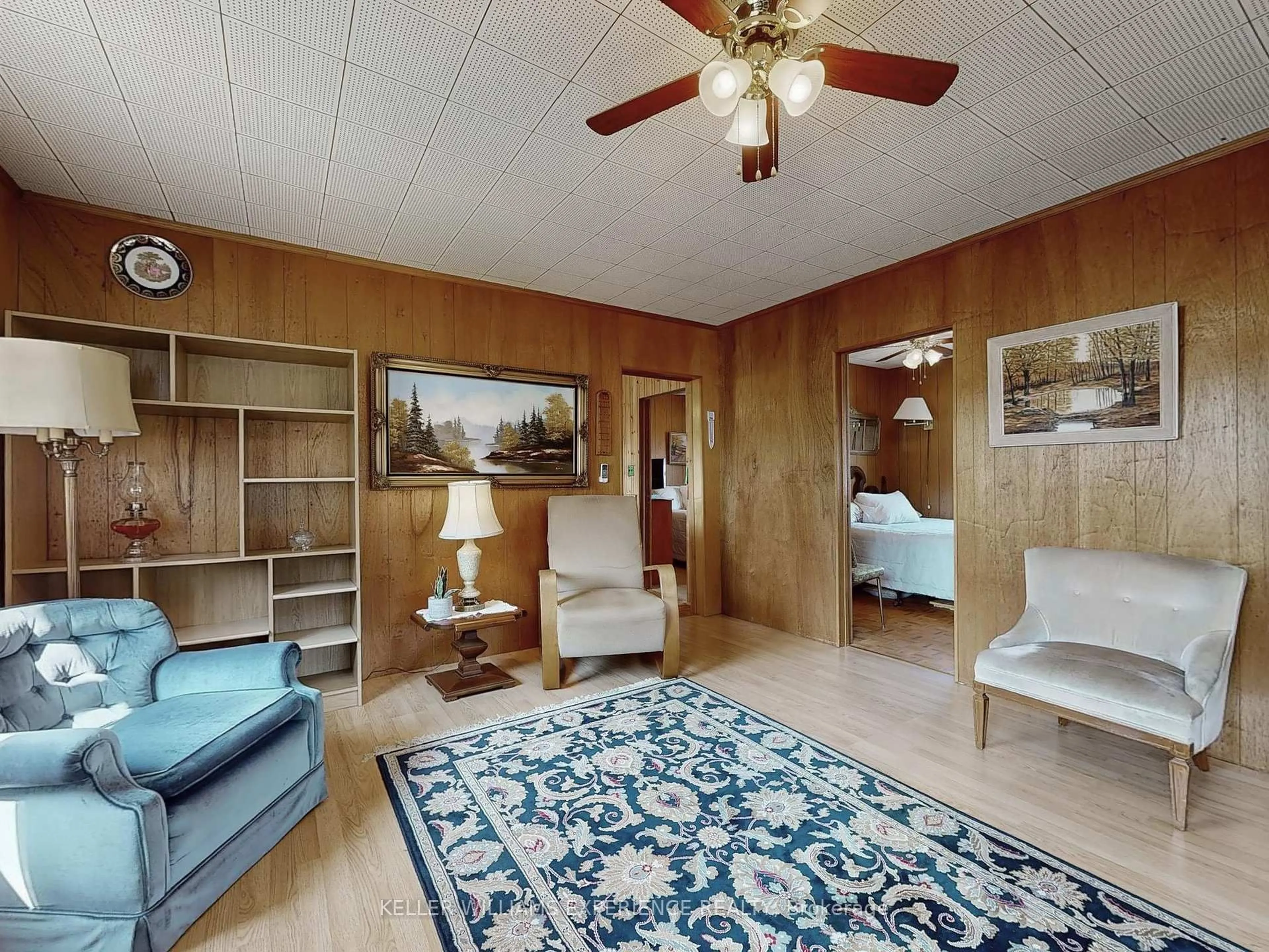 Living room with furniture, unknown for 68 De La Salle Blvd, Georgina Ontario L0E 1L0