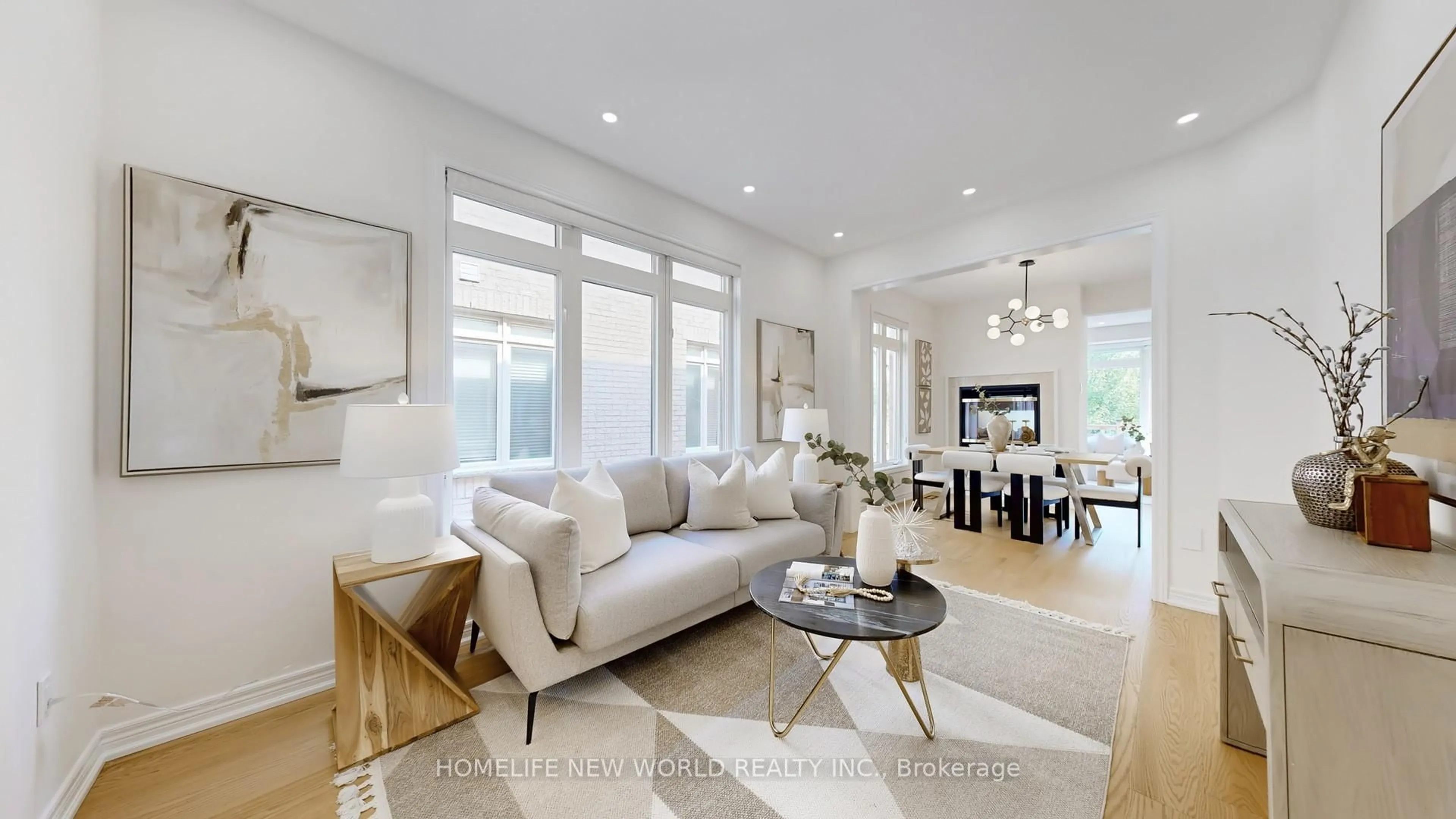 Living room with furniture, unknown for 33 Coco Ave, Richmond Hill Ontario L4S 2R6