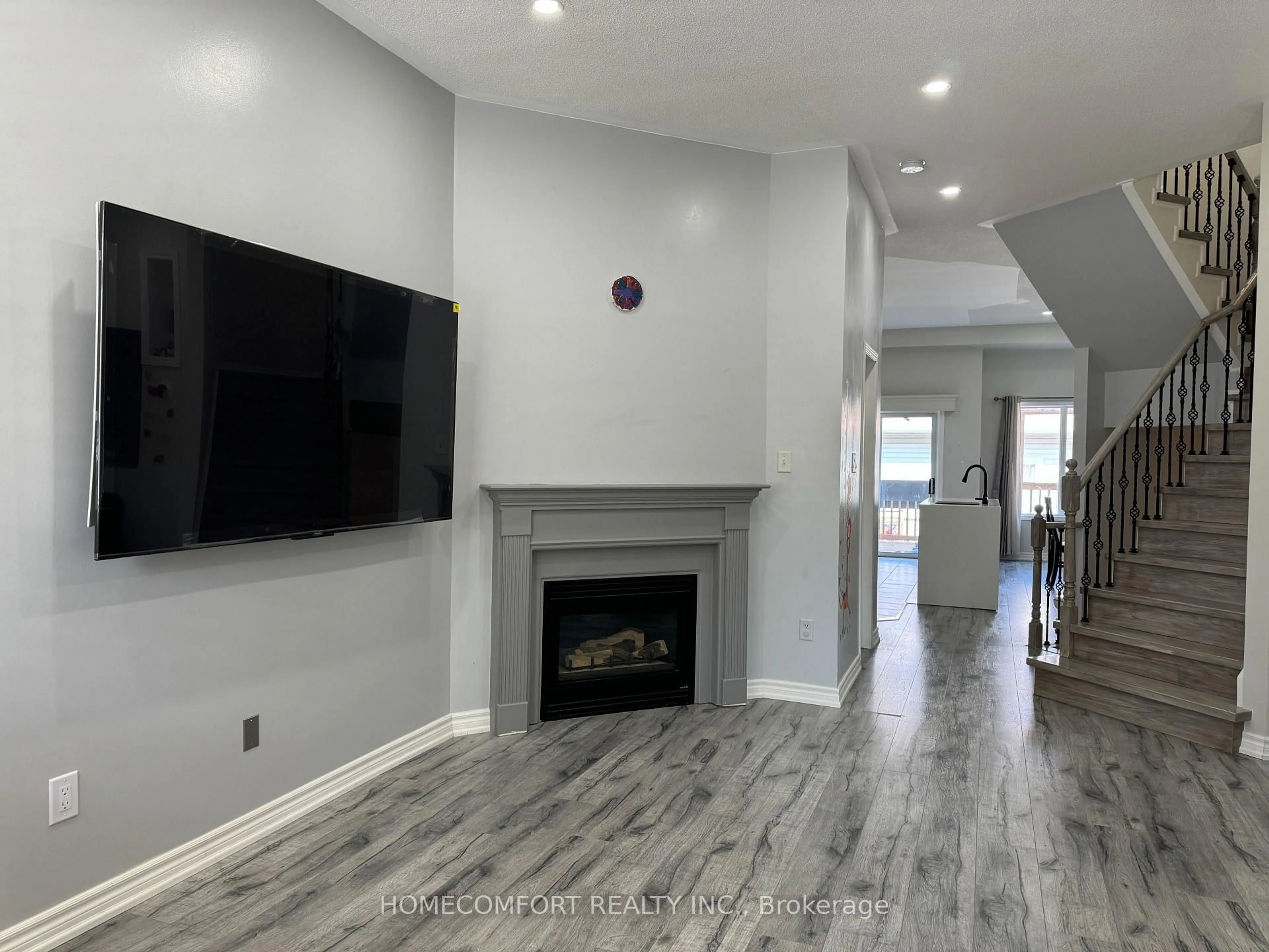 Unknown for 18 Glendennan Ave, Markham Ontario L6B 1C7