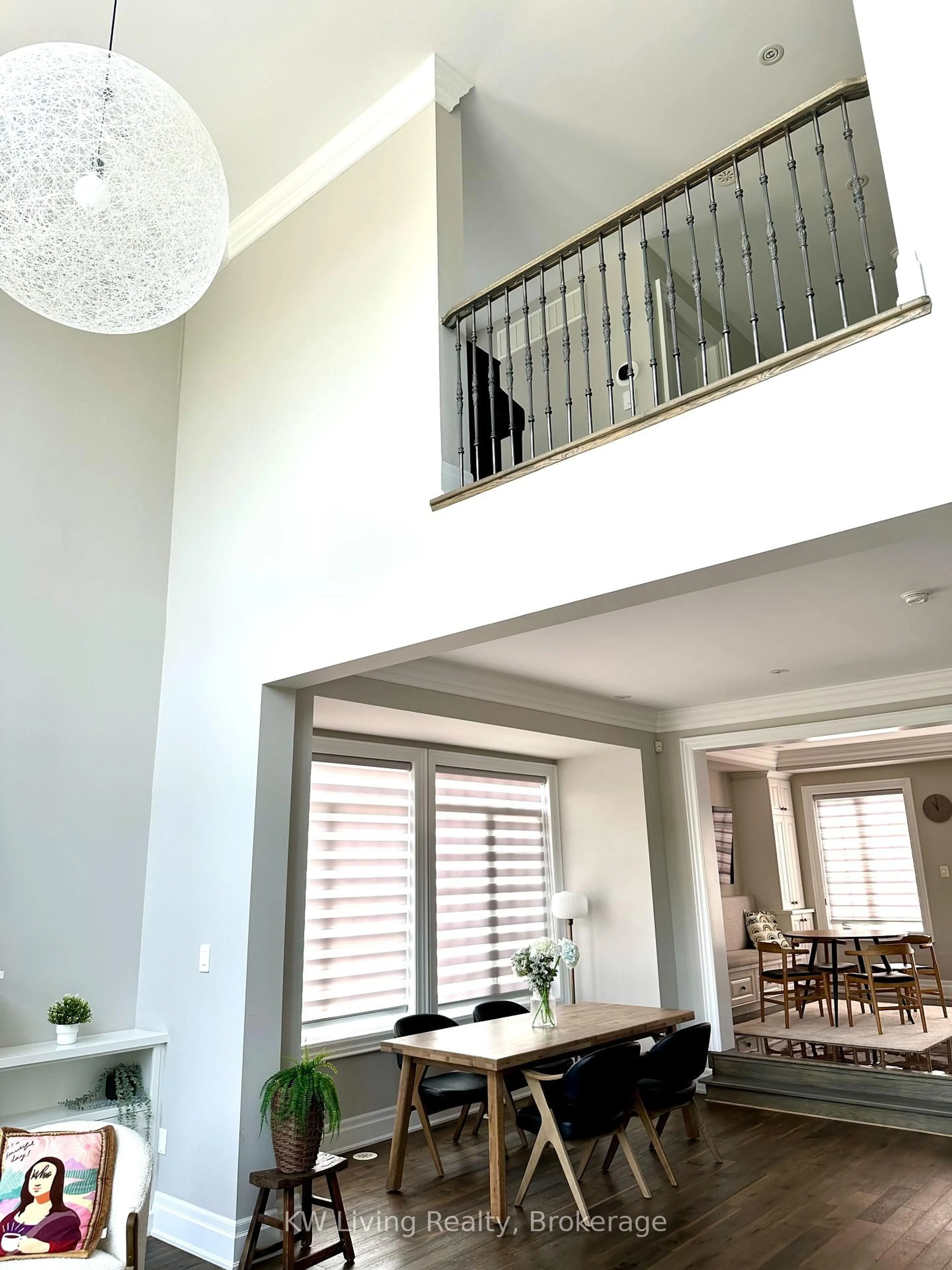 Indoor foyer for 83 Rouge Valley Dr, Markham Ontario L6G 0C1