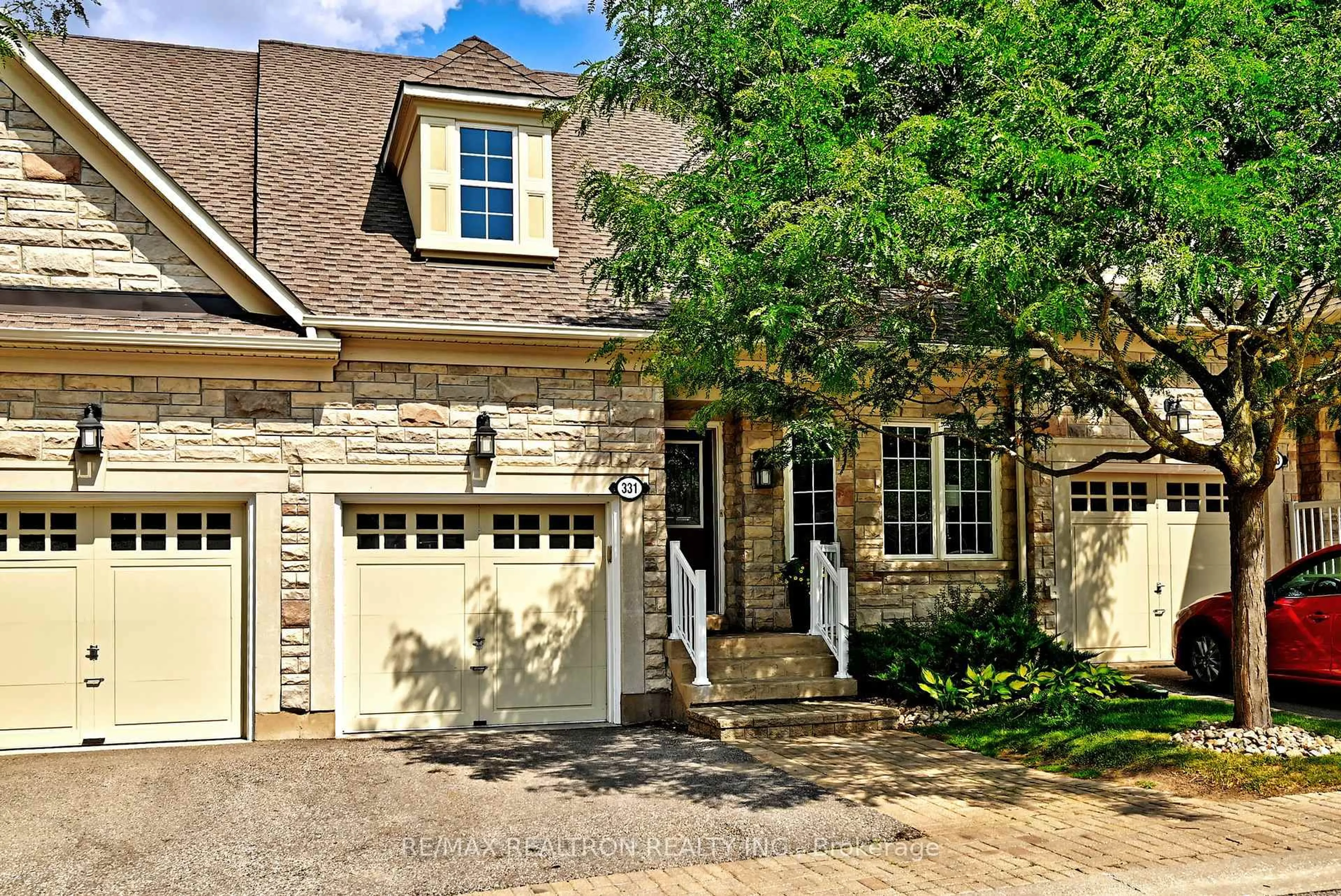 Home with brick exterior material, street for 331 Terry Carter Cres, Newmarket Ontario L3Y 9G2