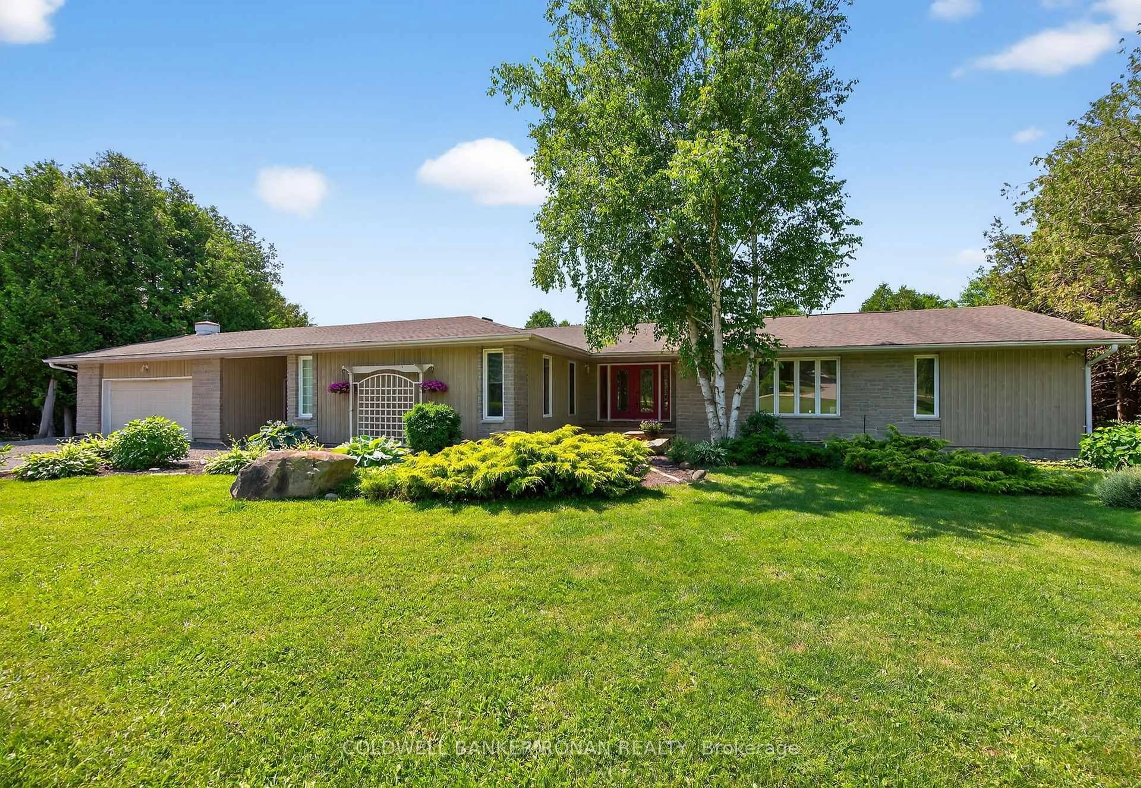 A pic from outside/outdoor area/front of a property/back of a property/a pic from drone, unknown for 10 Margaret Ave, Adjala-Tosorontio Ontario L0M 1J0