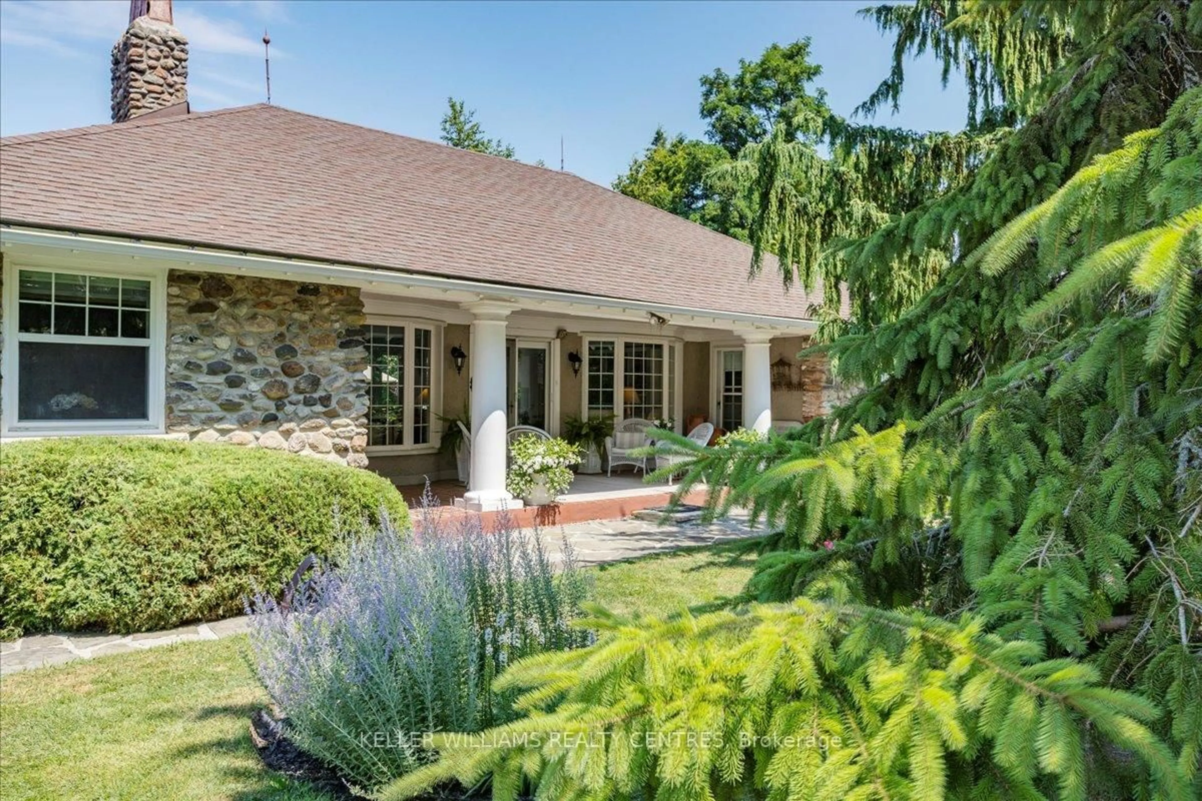 Home with brick exterior material, street for 30 Hedge Rd, Georgina Ontario L0E 1R0