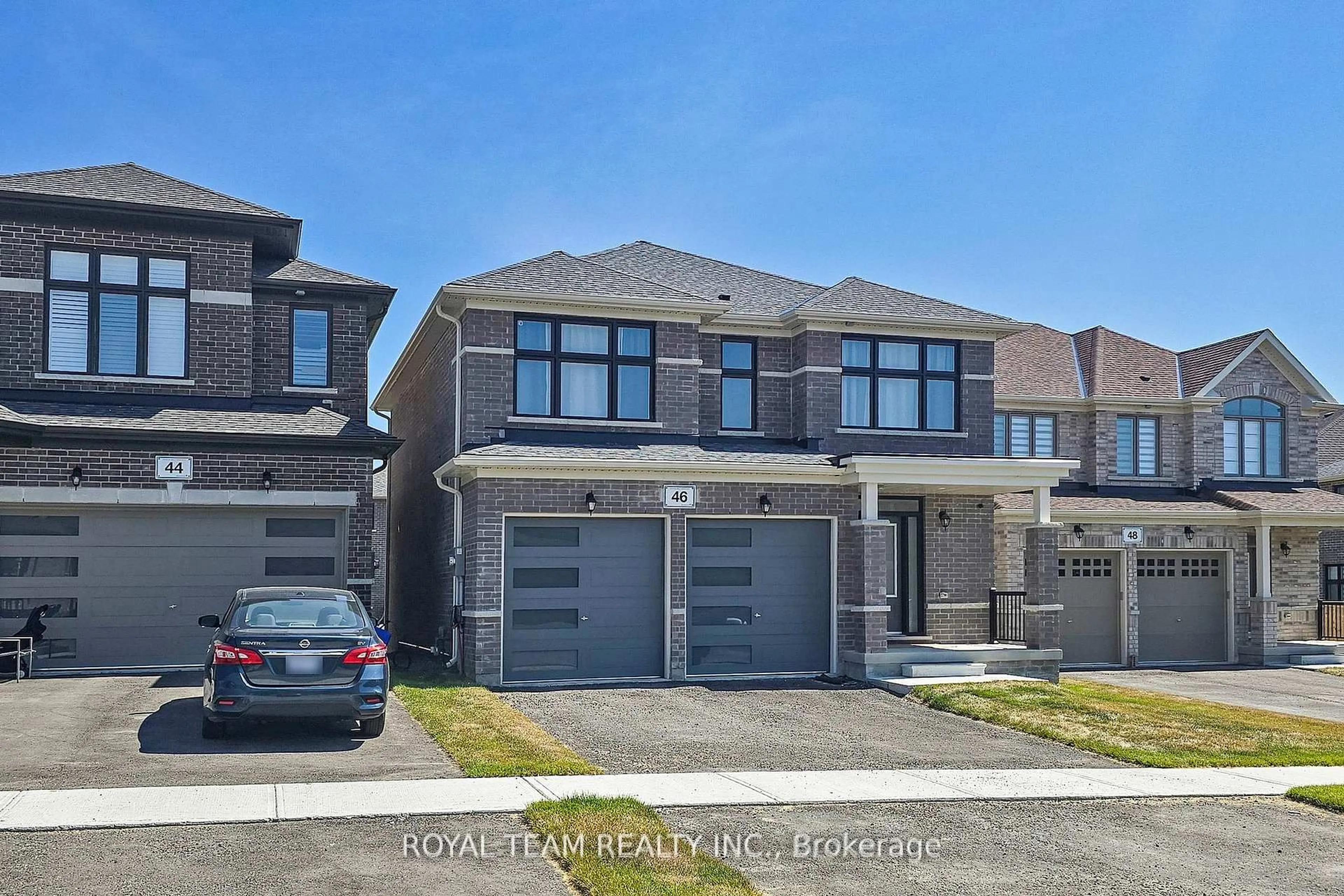 Home with brick exterior material, street for 46 Ainslie Hill Cres, Georgina Ontario L0E 1R0