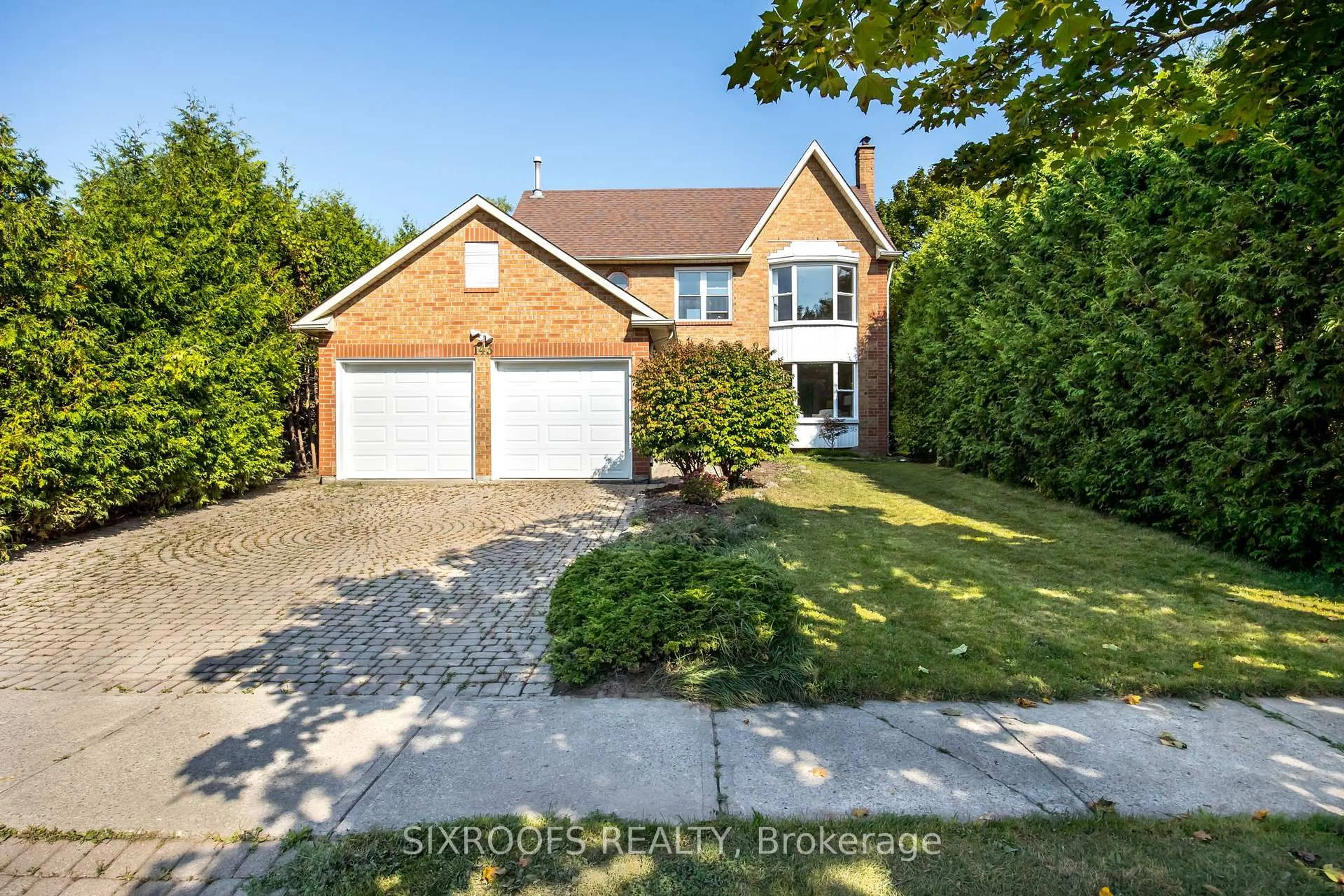 Home with brick exterior material, street for 143 Glenway Circ, Newmarket Ontario L3Y 7S3