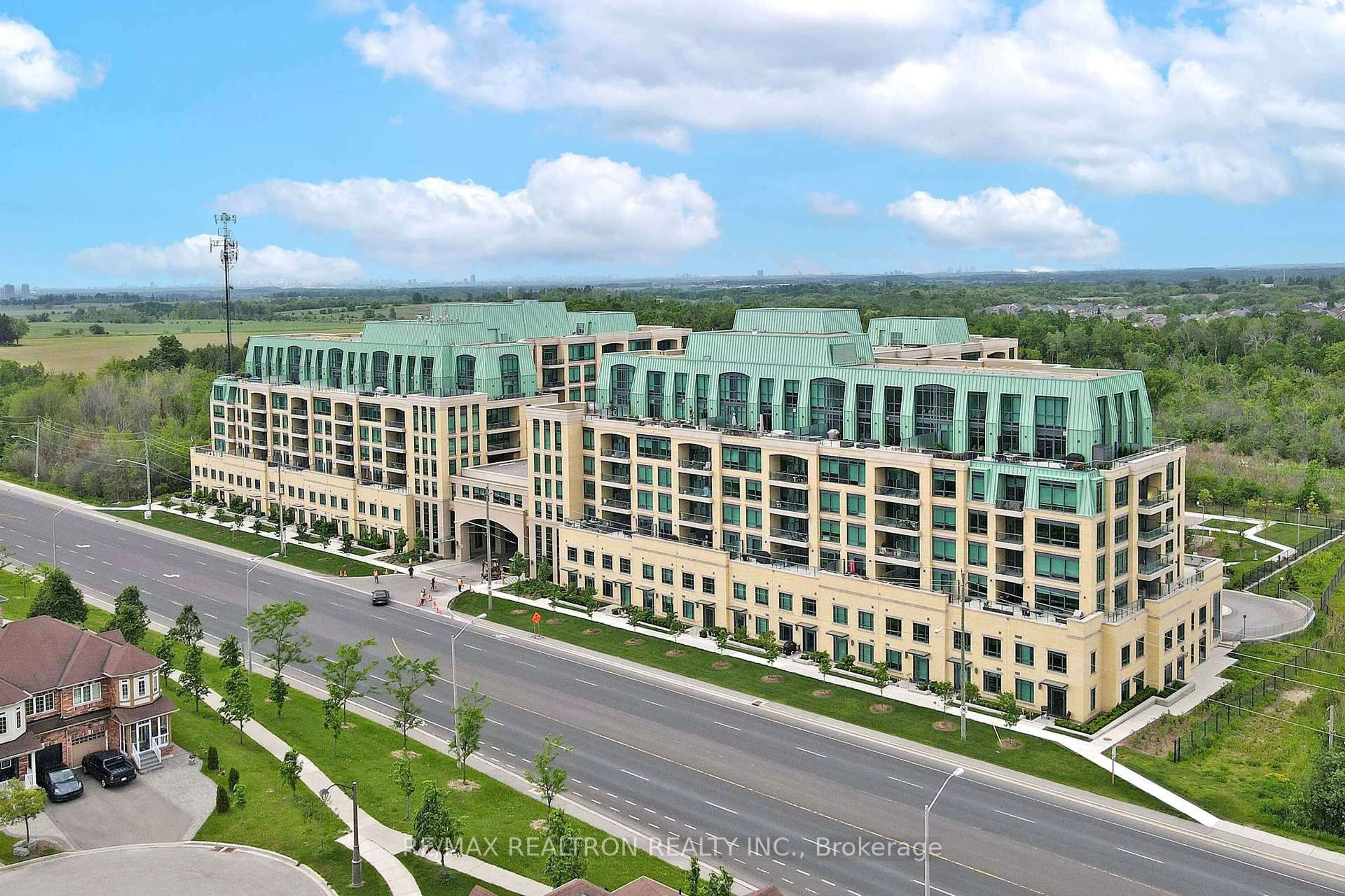A pic from outside/outdoor area/front of a property/back of a property/a pic from drone, water/lake/river/ocean view for 11782 Ninth Line #112, Whitchurch-Stouffville Ontario L4A 5G1