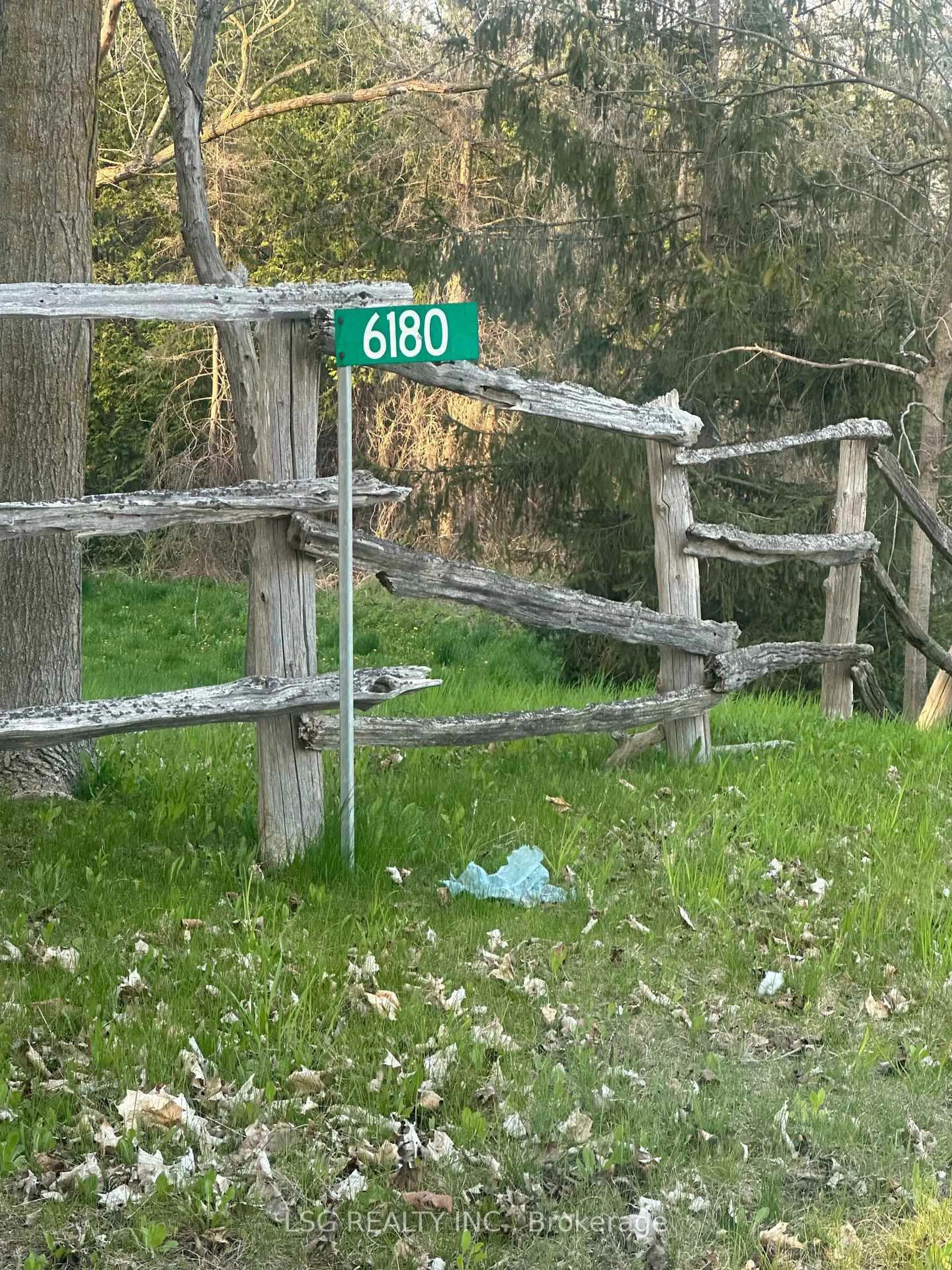 Shed for 6180 18th Sdrd, King Ontario L0G 1T0