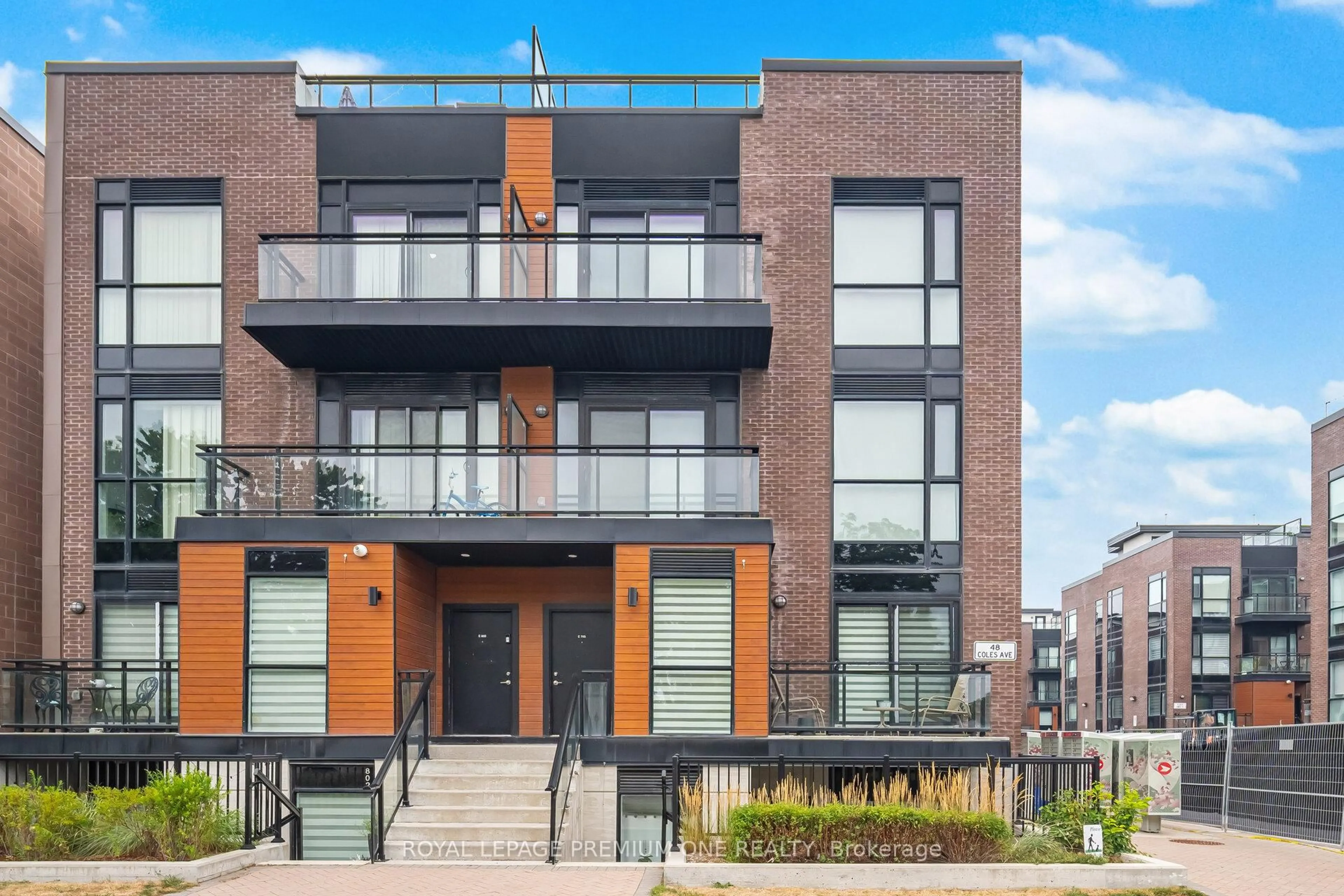 Home with brick exterior material, street for 48 COLES Ave ##702, Vaughan Ontario L4L 0J1