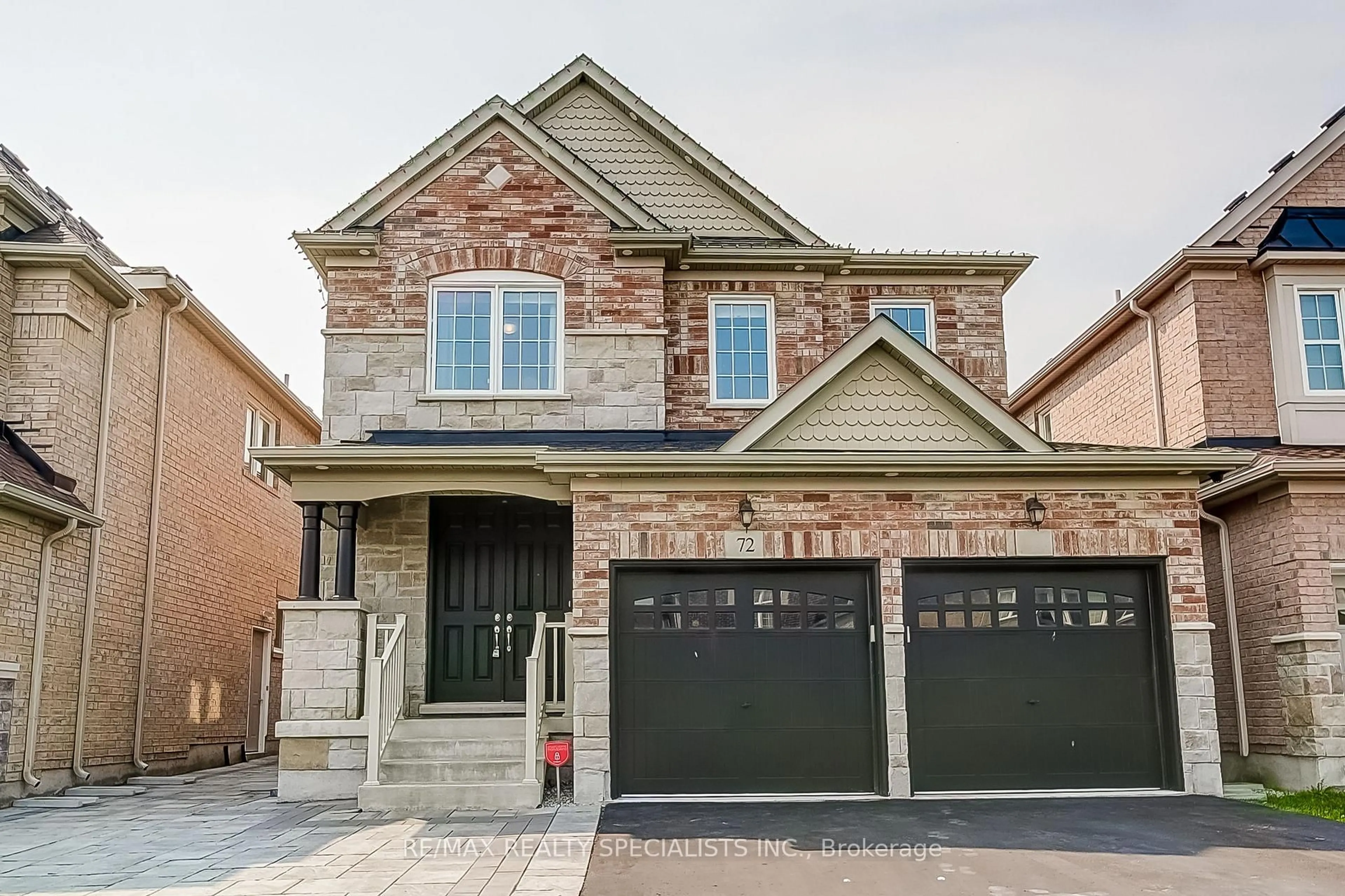 Home with brick exterior material, street for 72 Empire Dr, Bradford West Gwillimbury Ontario L3Z 4H9