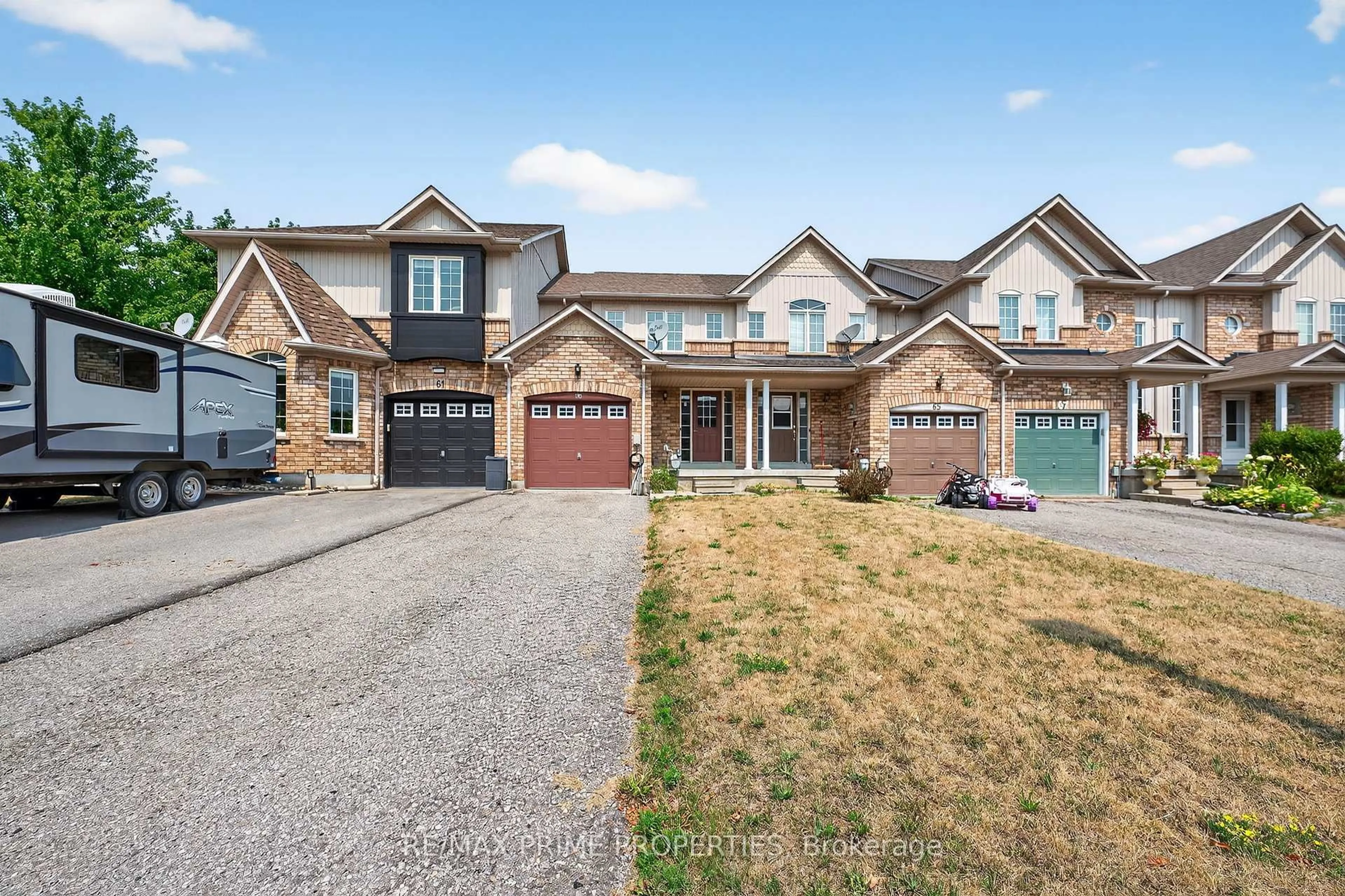 Home with brick exterior material, street for 63 Lilly Mckeowan Cres, East Gwillimbury Ontario L0G 1M0