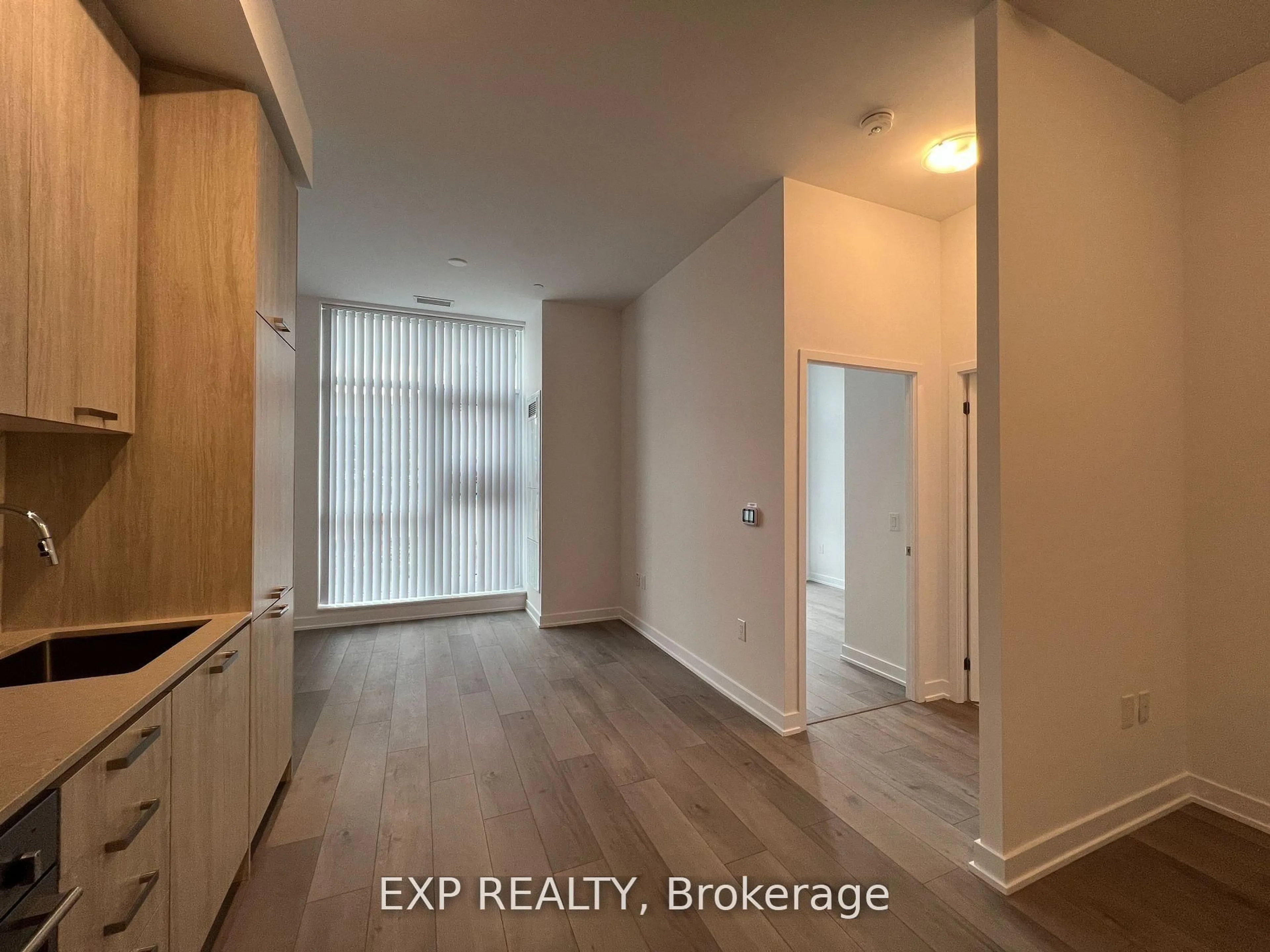 A pic of a room for 38 Honeycrisp Cres #102, Vaughan Ontario L4K 0M8