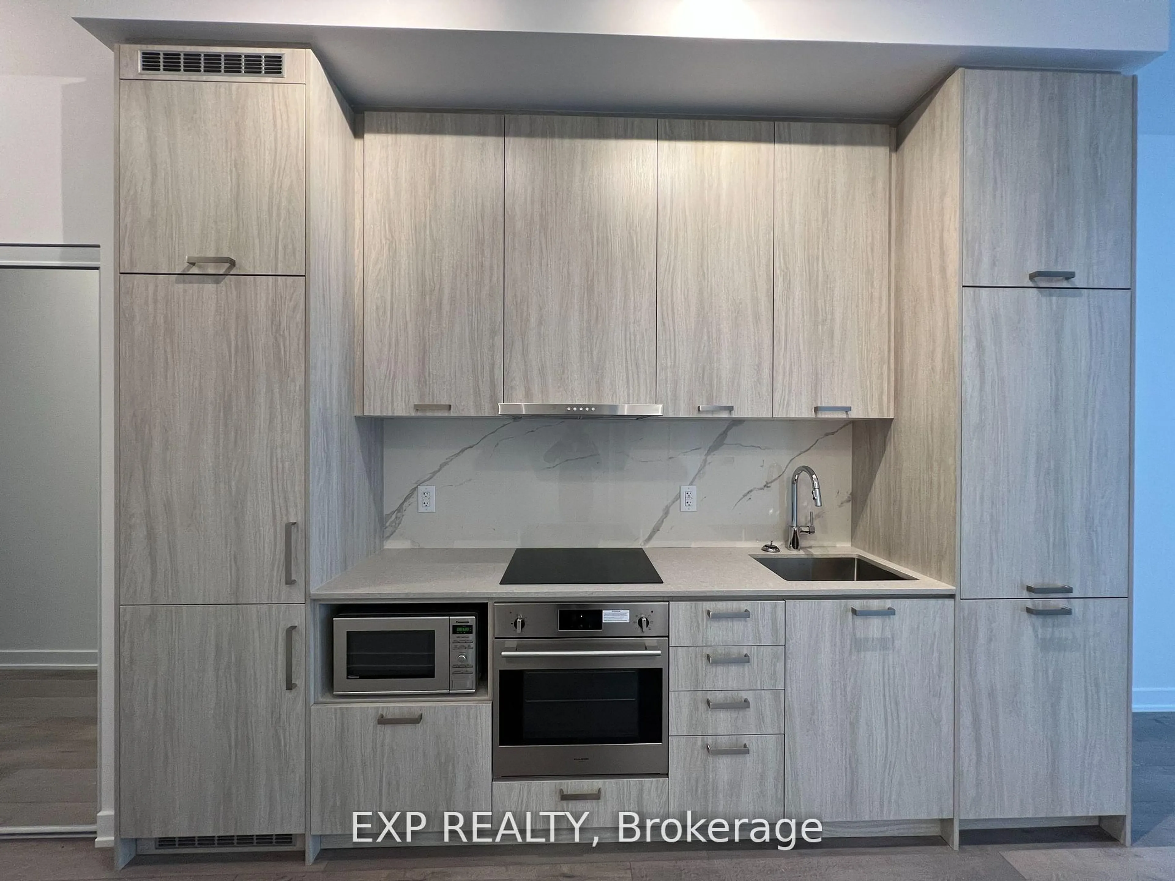 Standard kitchen, unknown for 38 Honeycrisp Cres #102, Vaughan Ontario L4K 0M8