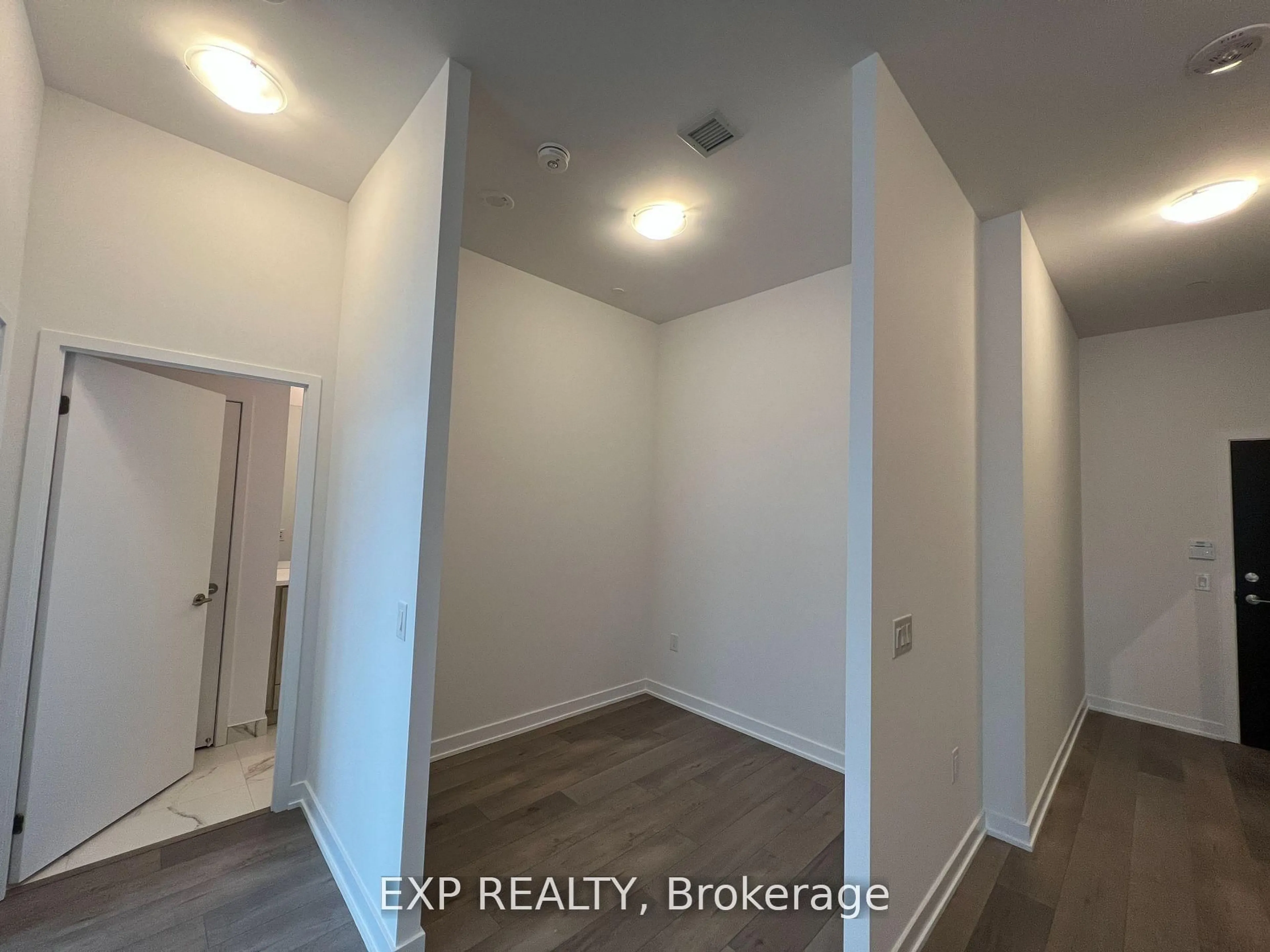 A pic of a room for 38 Honeycrisp Cres #102, Vaughan Ontario L4K 0M8