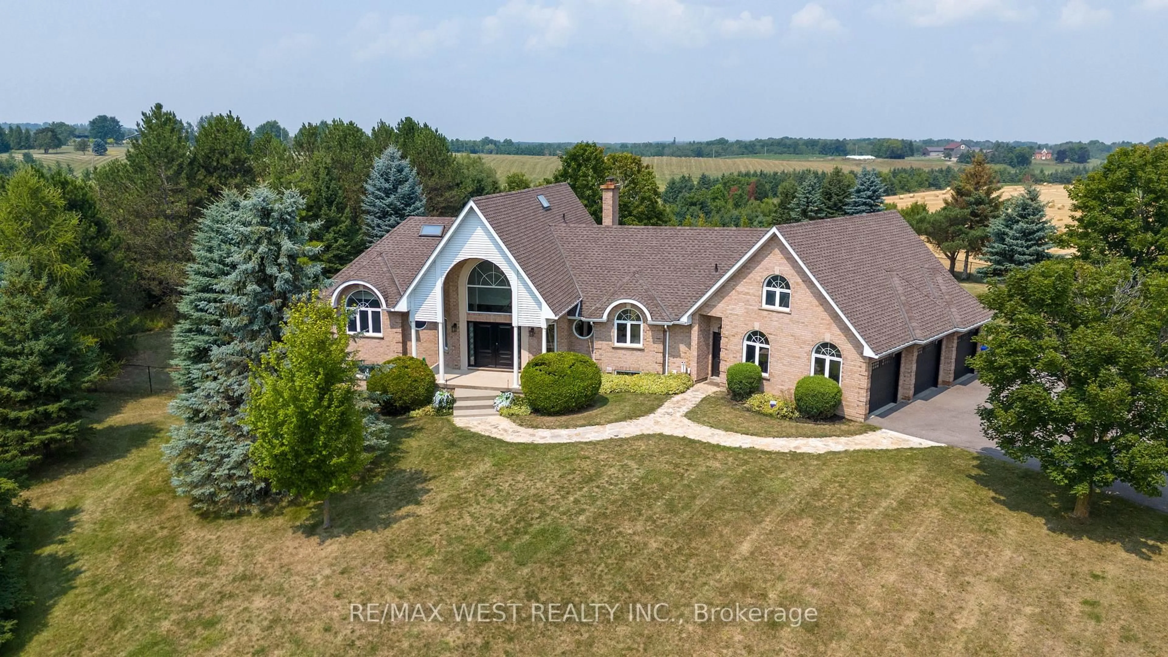 A pic from outside/outdoor area/front of a property/back of a property/a pic from drone, unknown for 7636 County 1 Rd, Adjala-Tosorontio Ontario L0G 1W0