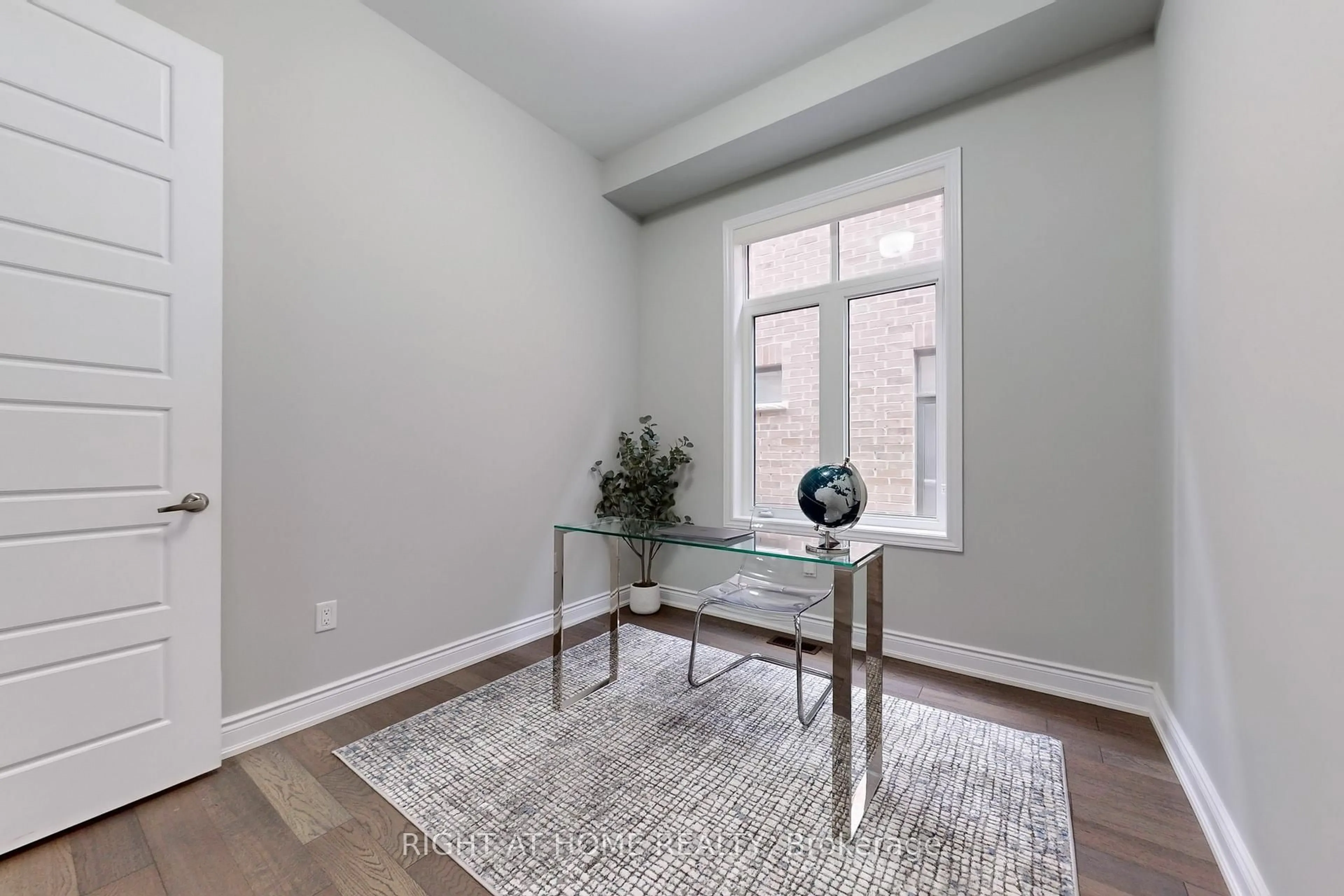 A pic of a room for 12 King Blvd, King Ontario L7B 0M8