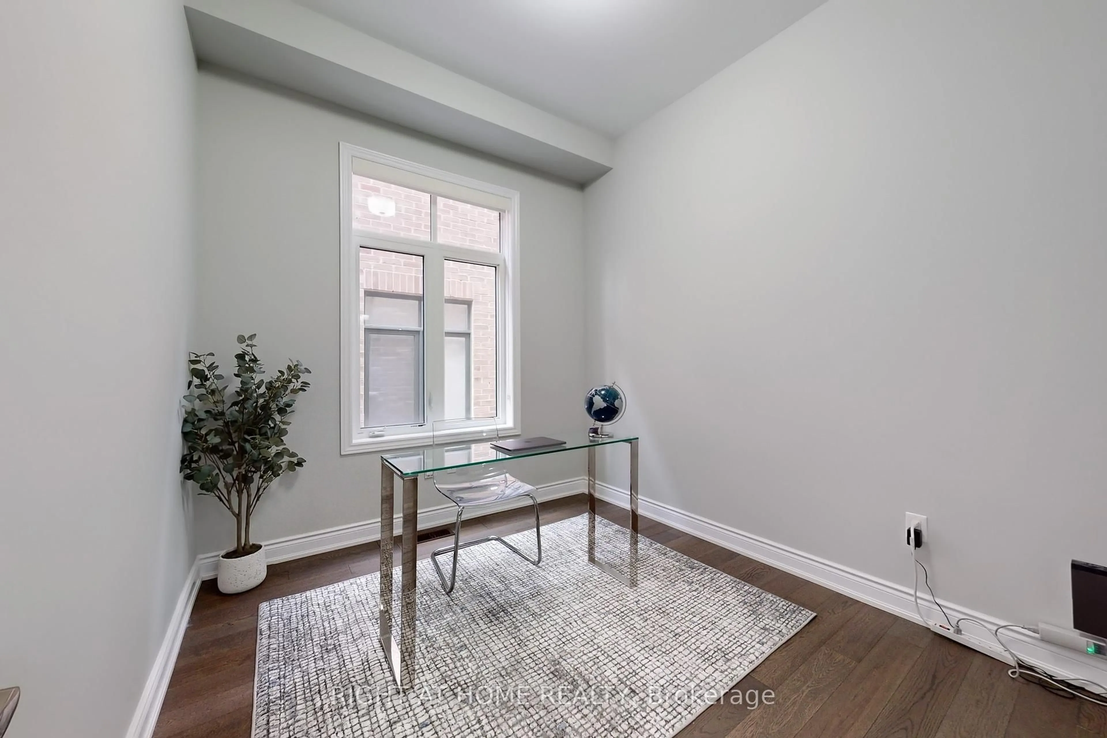 A pic of a room for 12 King Blvd, King Ontario L7B 0M8