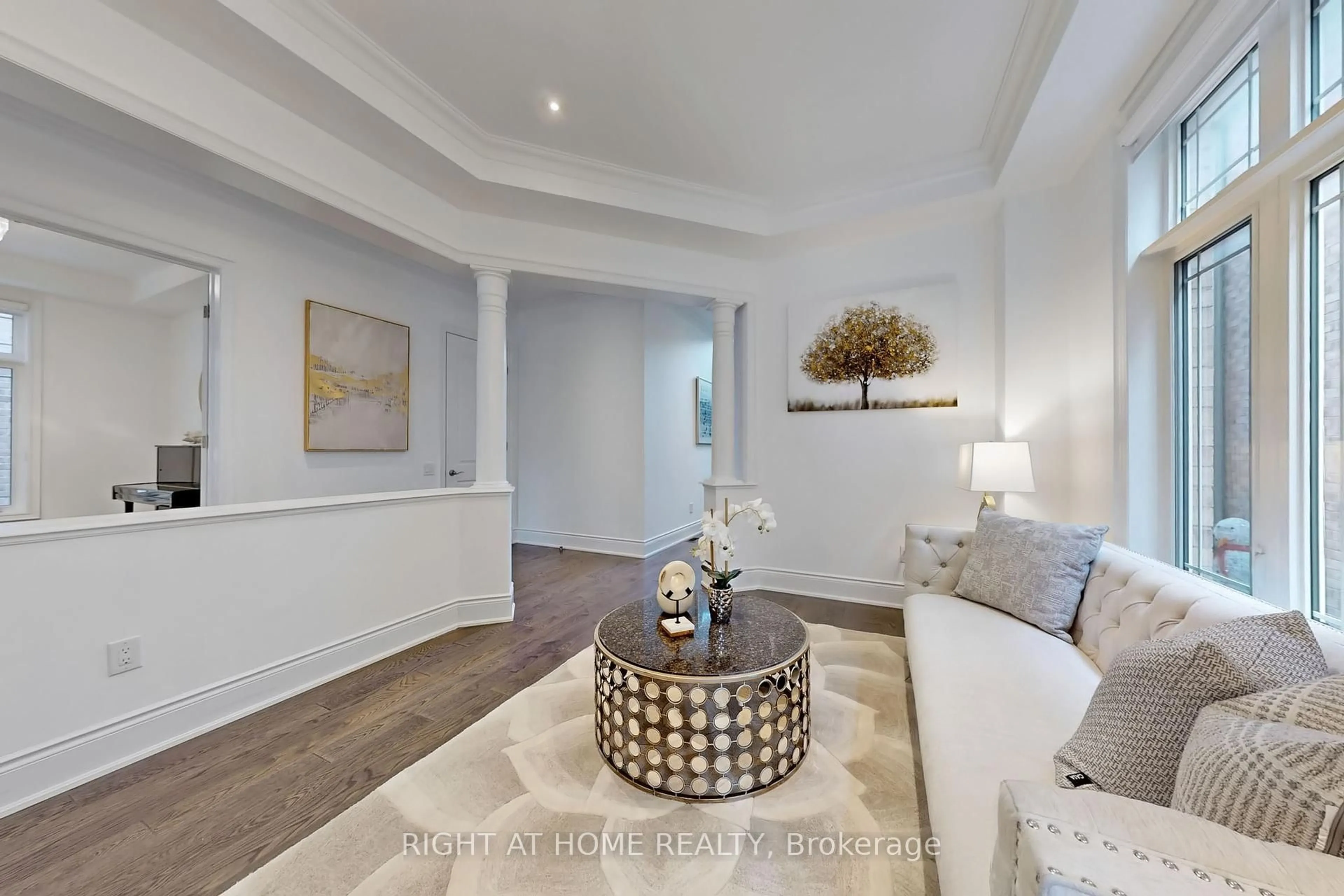 Living room with furniture, unknown for 18 Condor Way, Vaughan Ontario L4H 4N1
